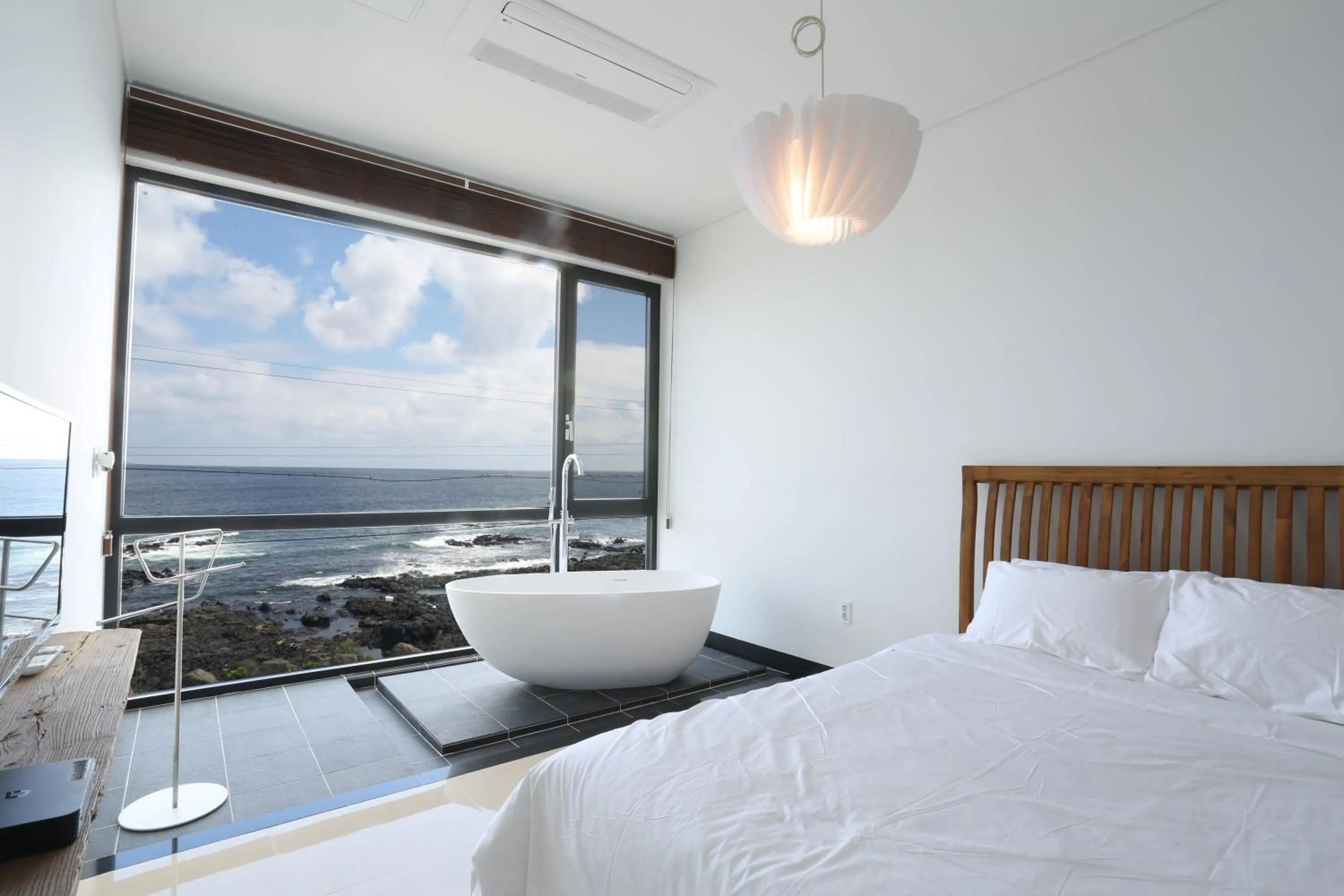 Bathroom, Bed in The Villas Ocean Family