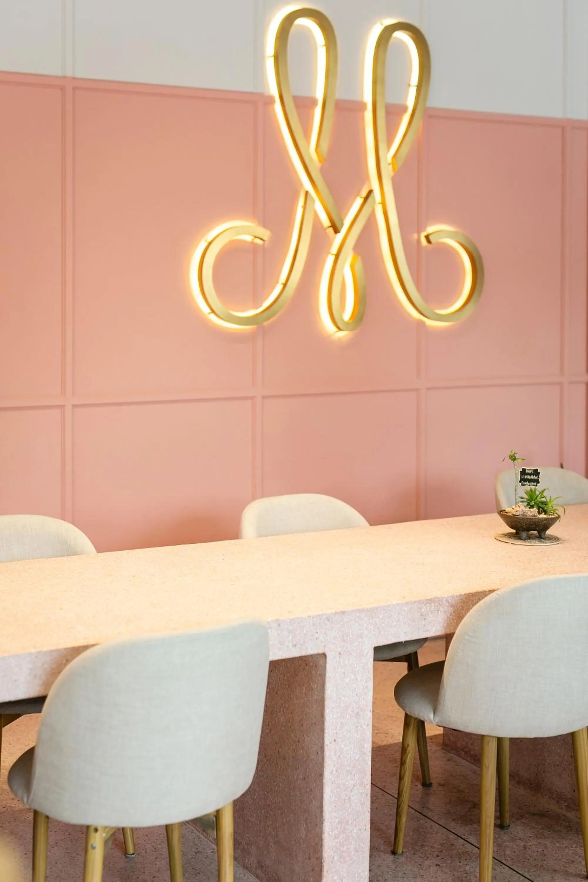 MiLa Thapae@Chiang Mai Old City