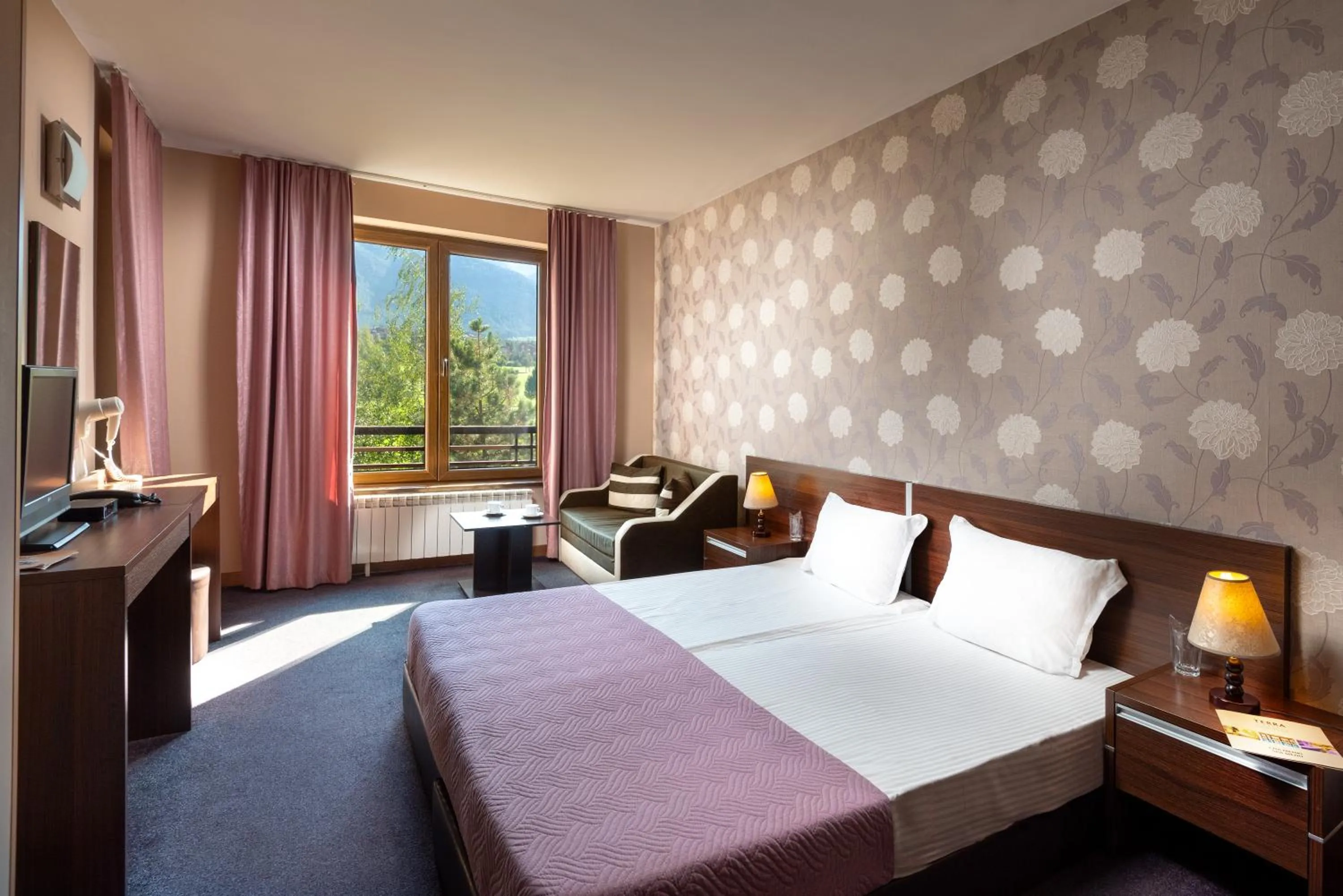 Property building, Bed in Terra Hotel