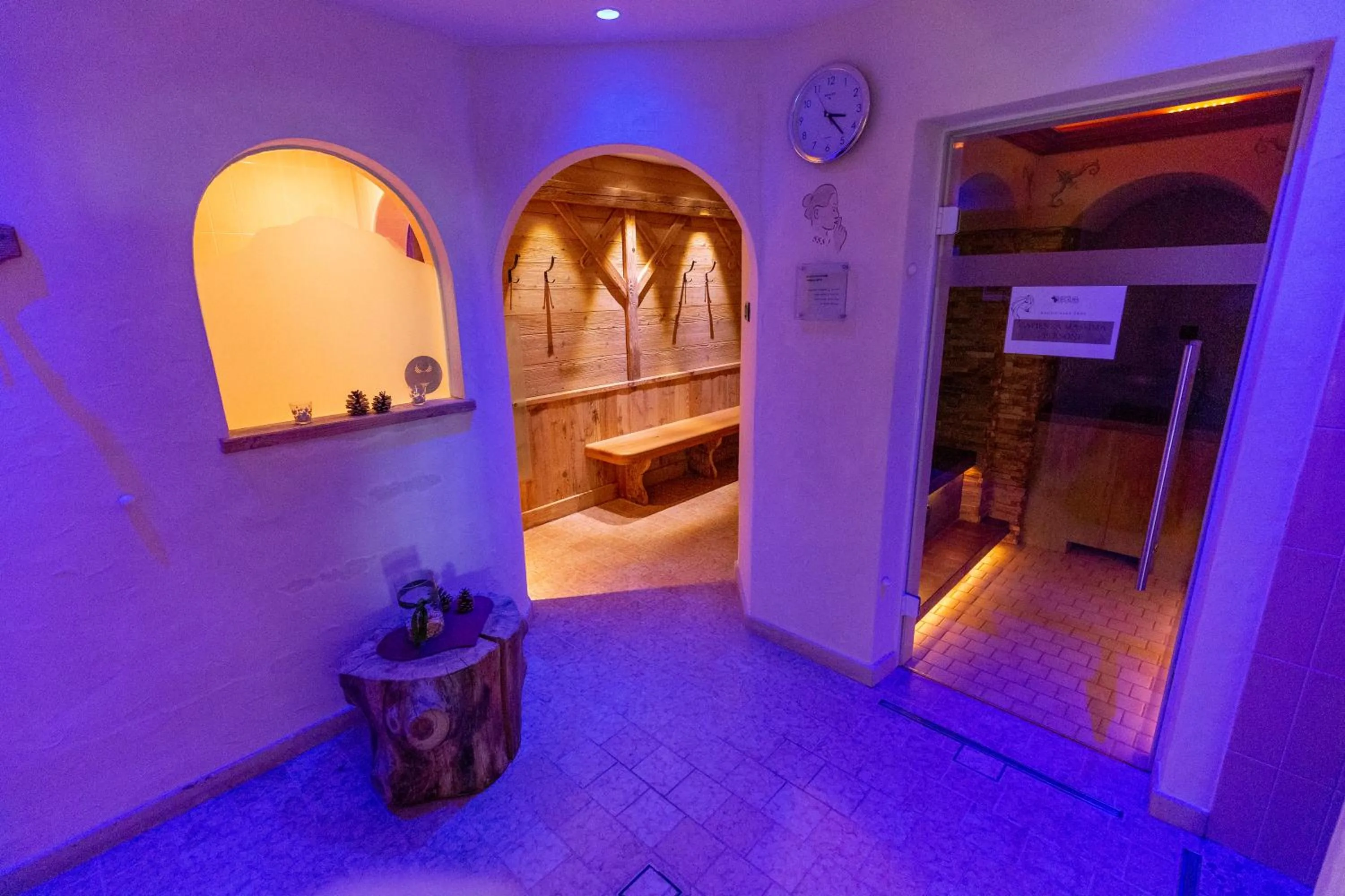 Bed in Hotel Des Alpes