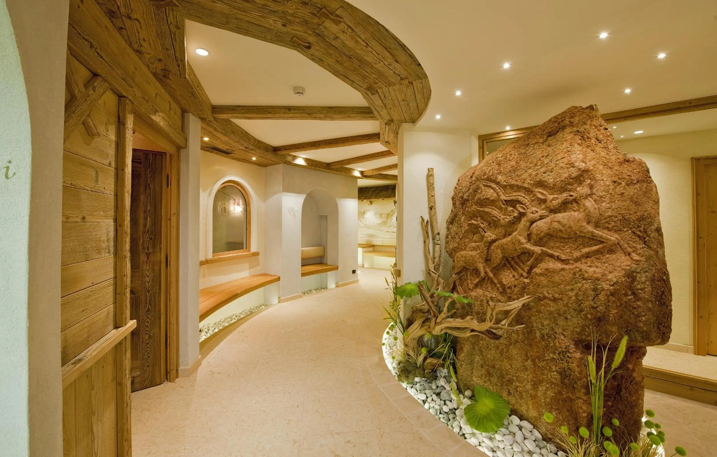 Decorative detail in Hotel Des Alpes