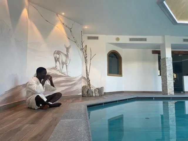 People in Hotel Des Alpes