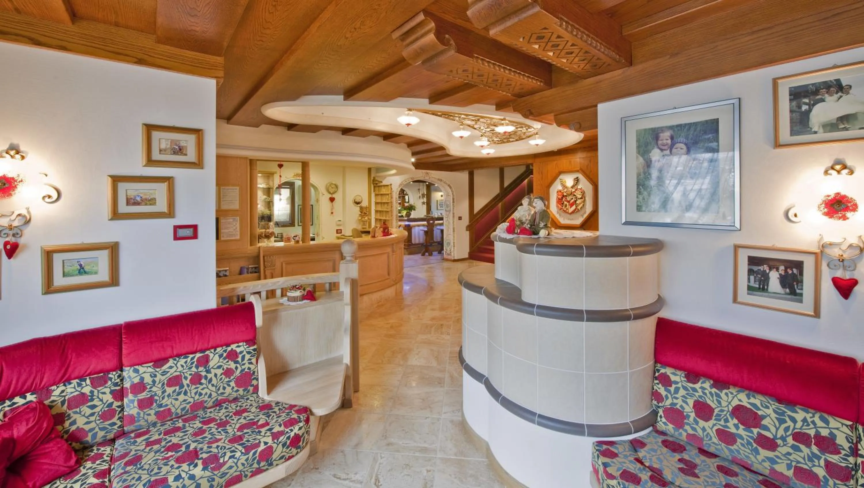 Lobby or reception in Hotel Des Alpes