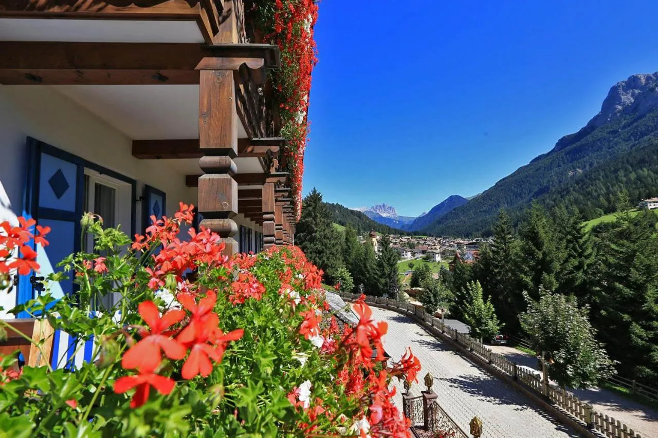 Natural landscape in Hotel Des Alpes