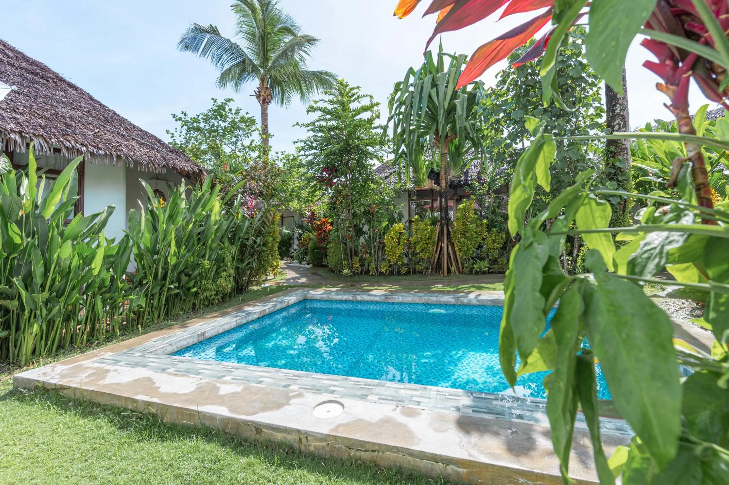 Swimming pool in Blauset Two