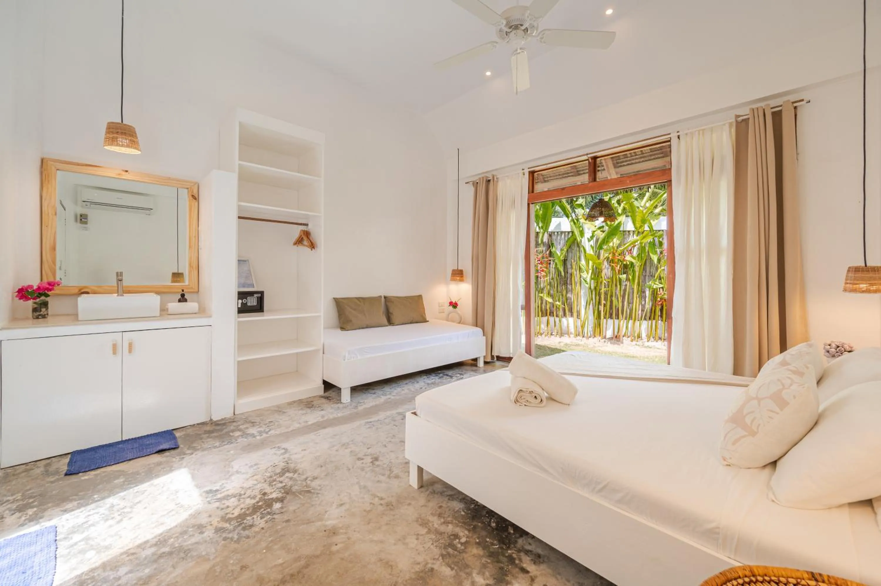 Suite with Garden View in Blauset Two