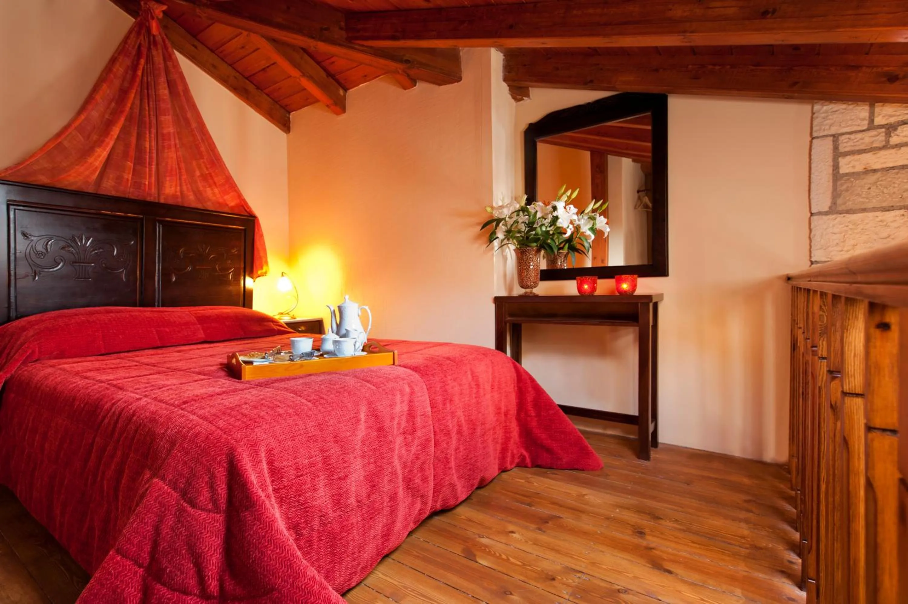 Bedroom, Bed in Mikri Arktos