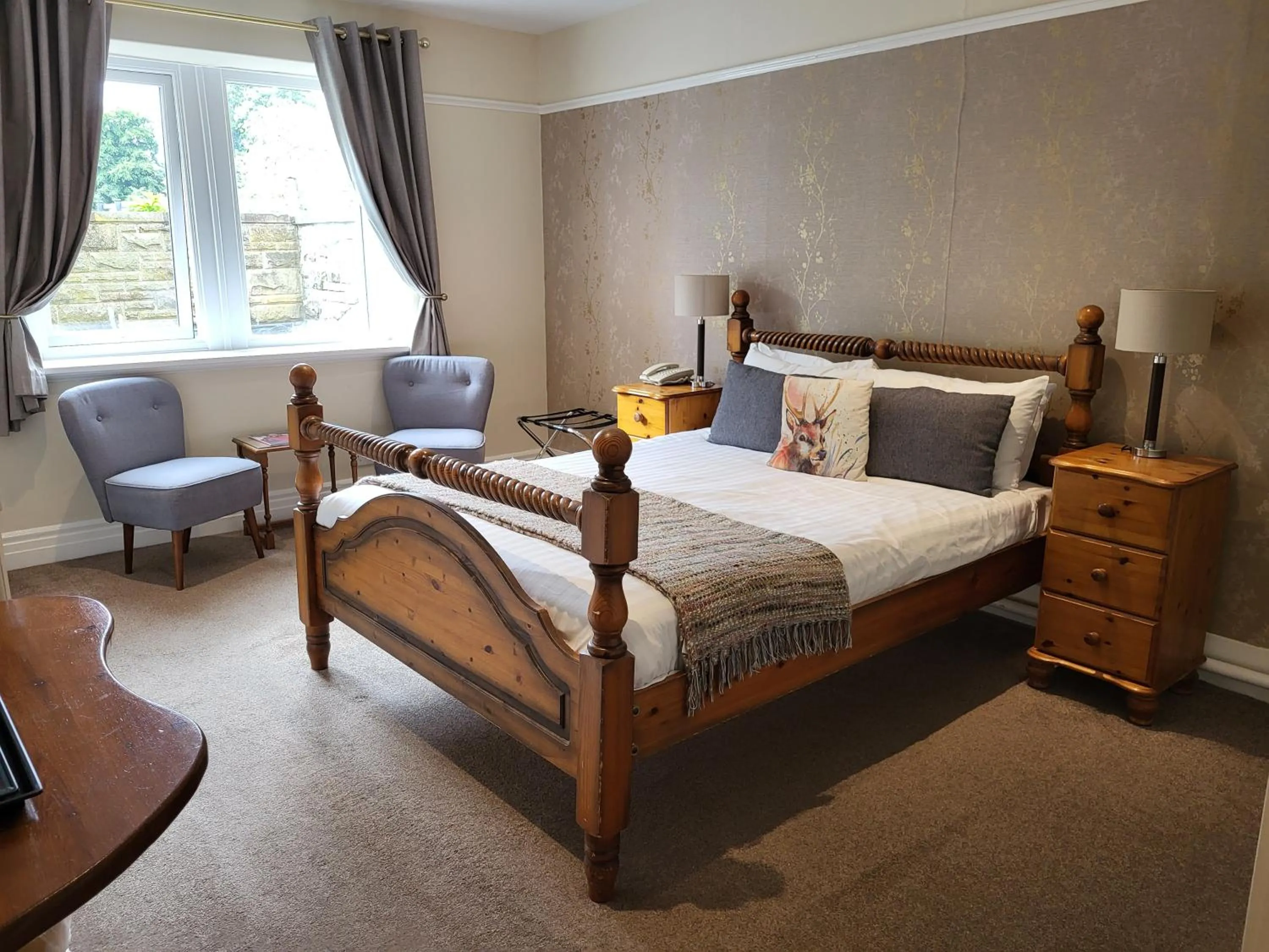 Bed in The Morritt Hotel