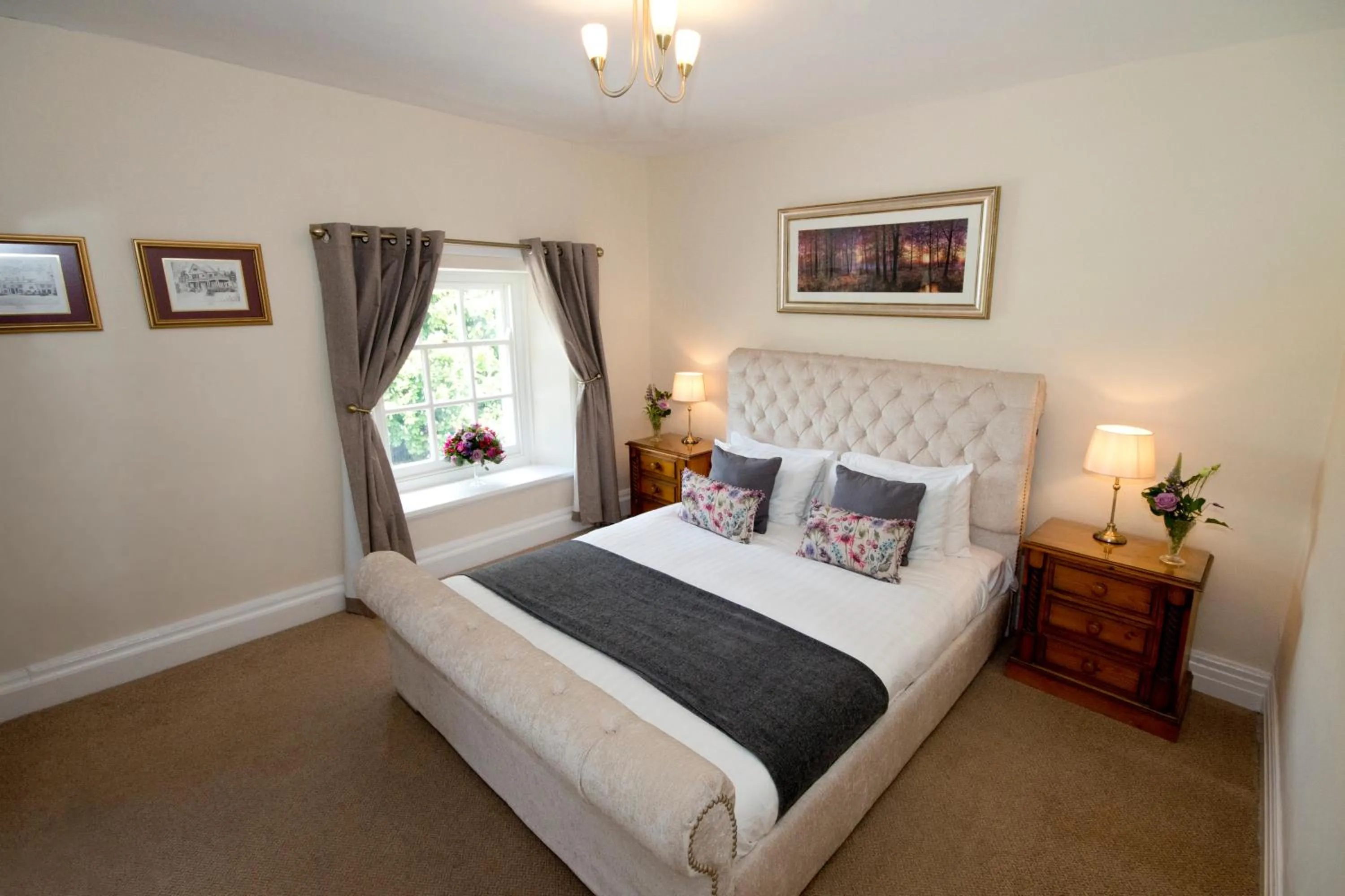 Bed in The Morritt Hotel