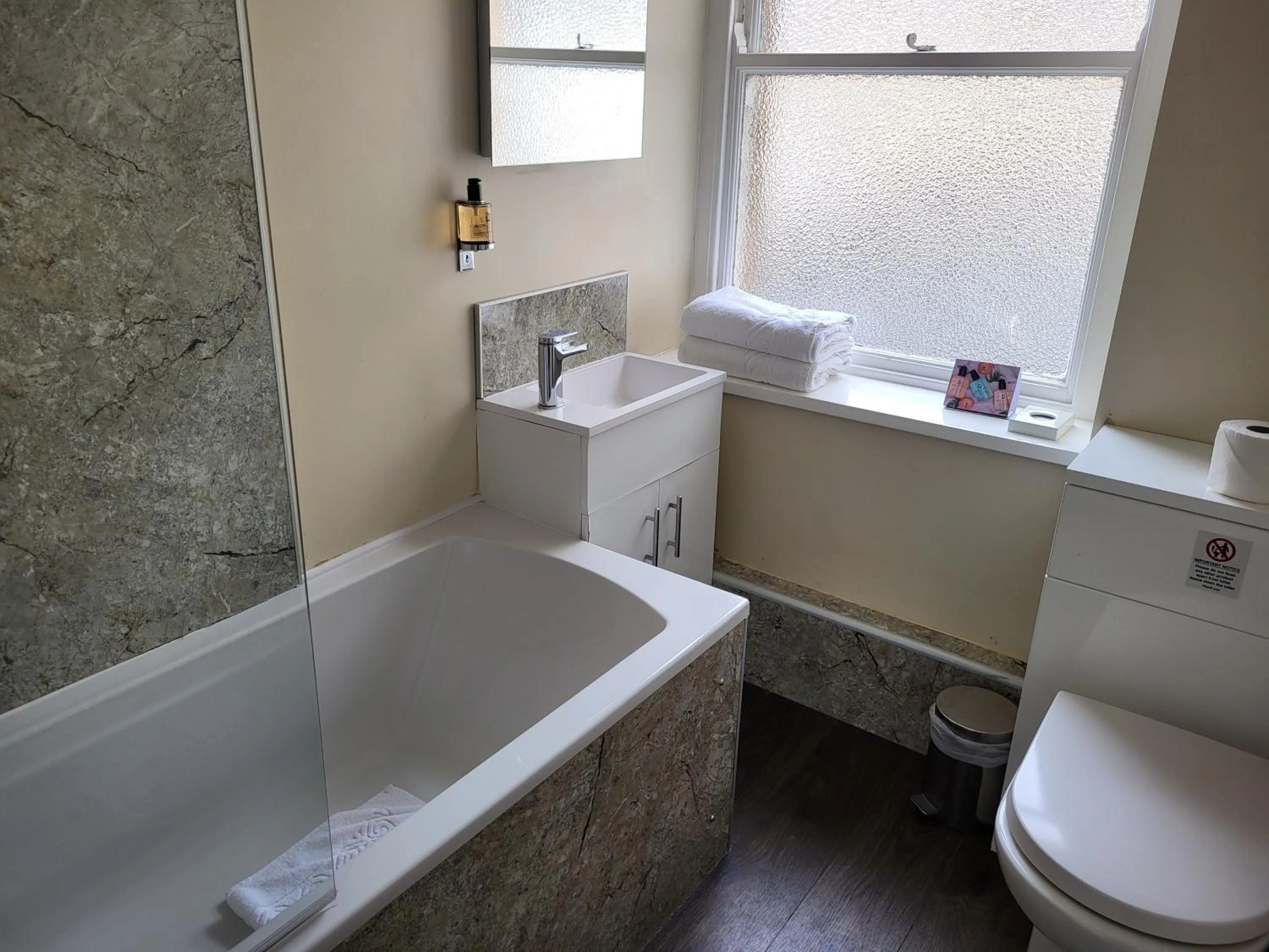 Bathroom in The Morritt Hotel