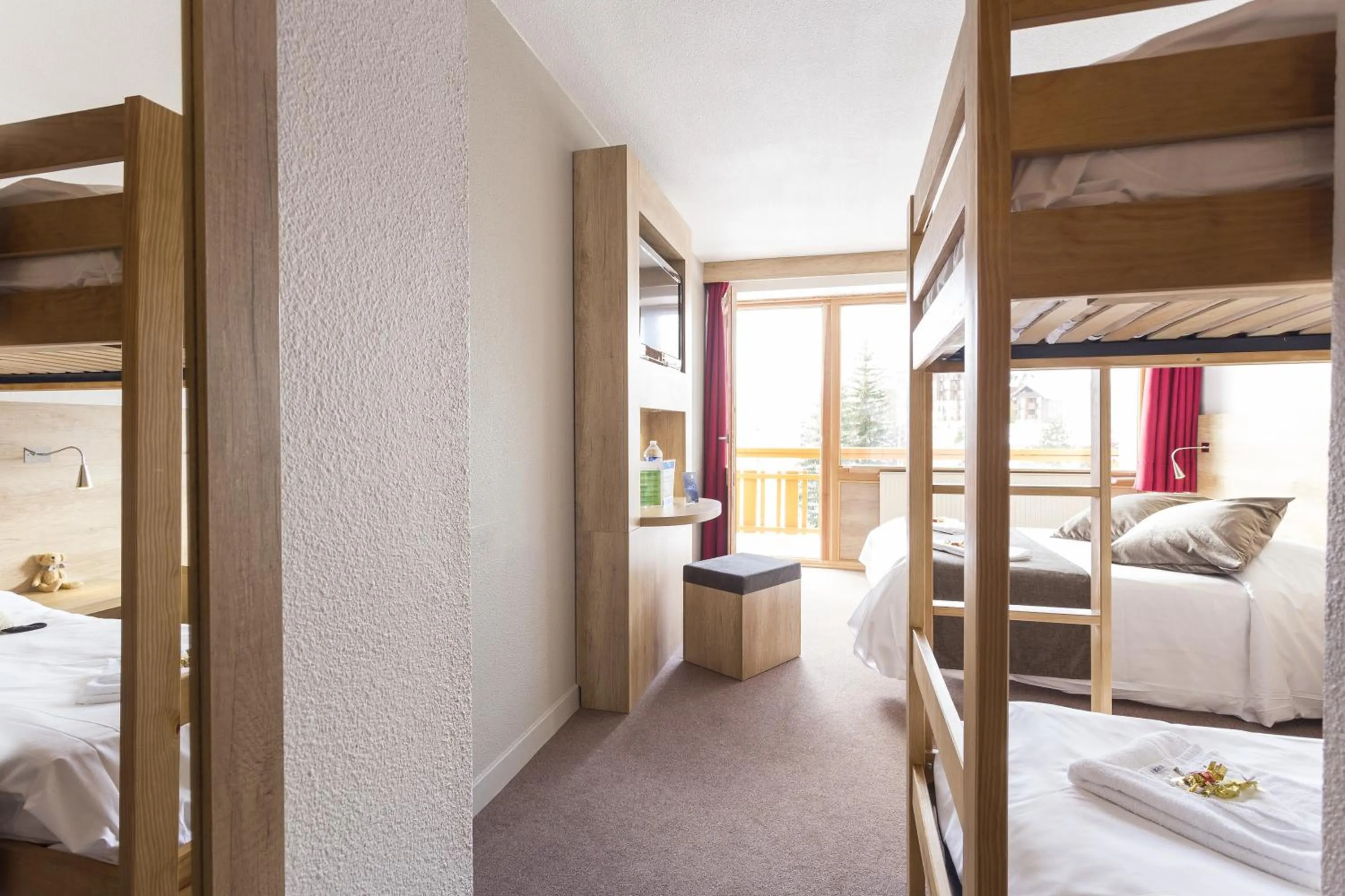 Bed in Hôtel Club MMV Le Panorama