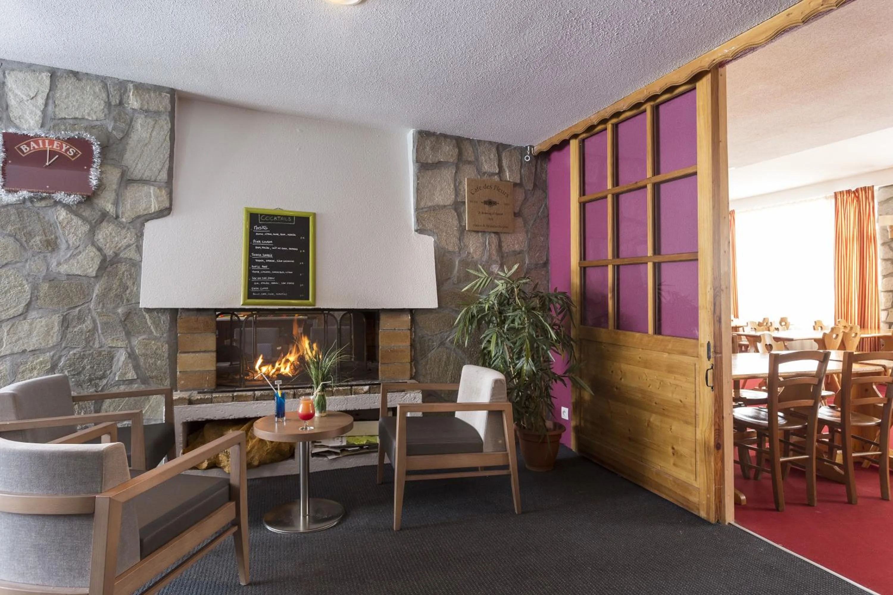 Lobby or reception in Hôtel Club MMV Le Panorama