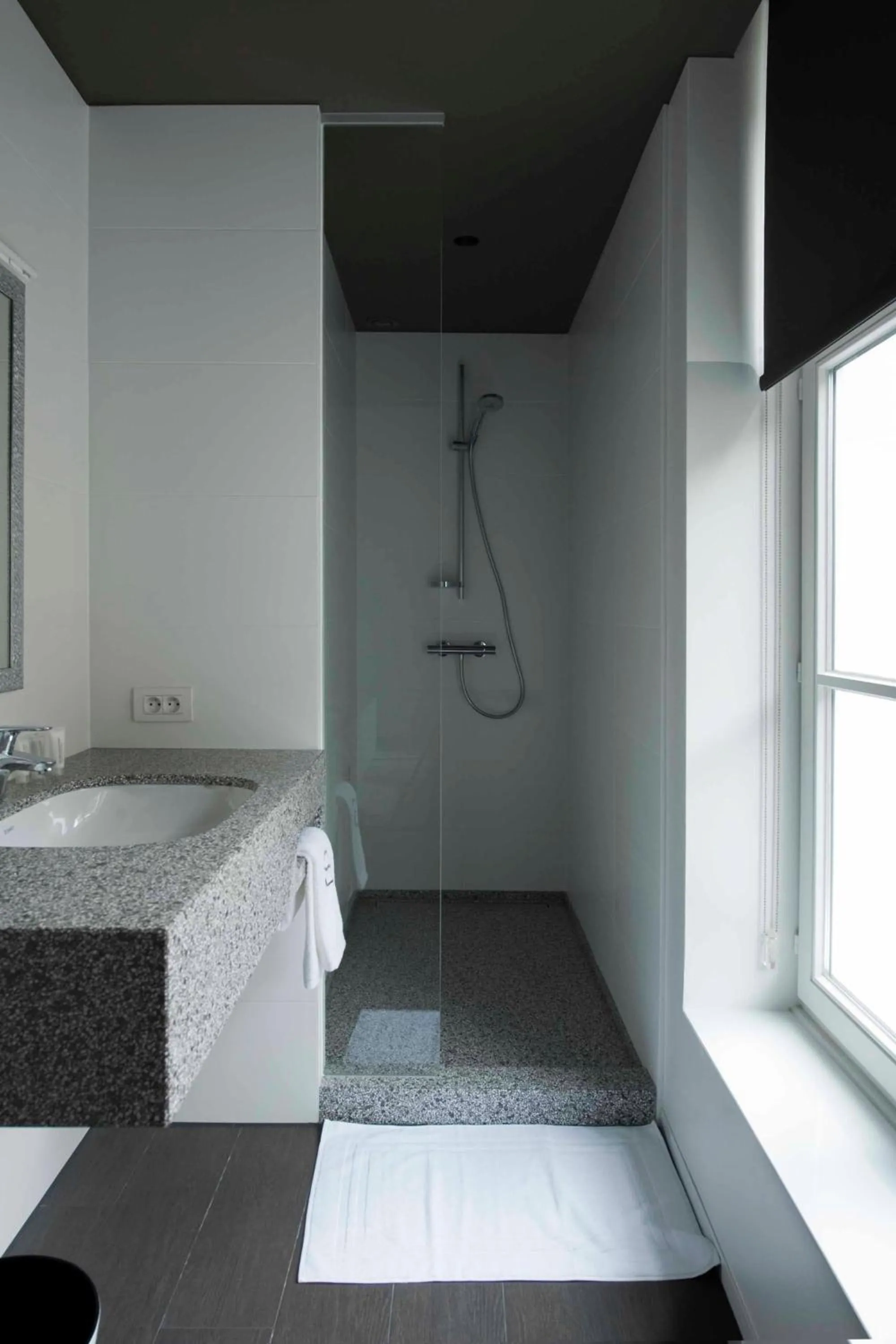 Bathroom in Square Hotel