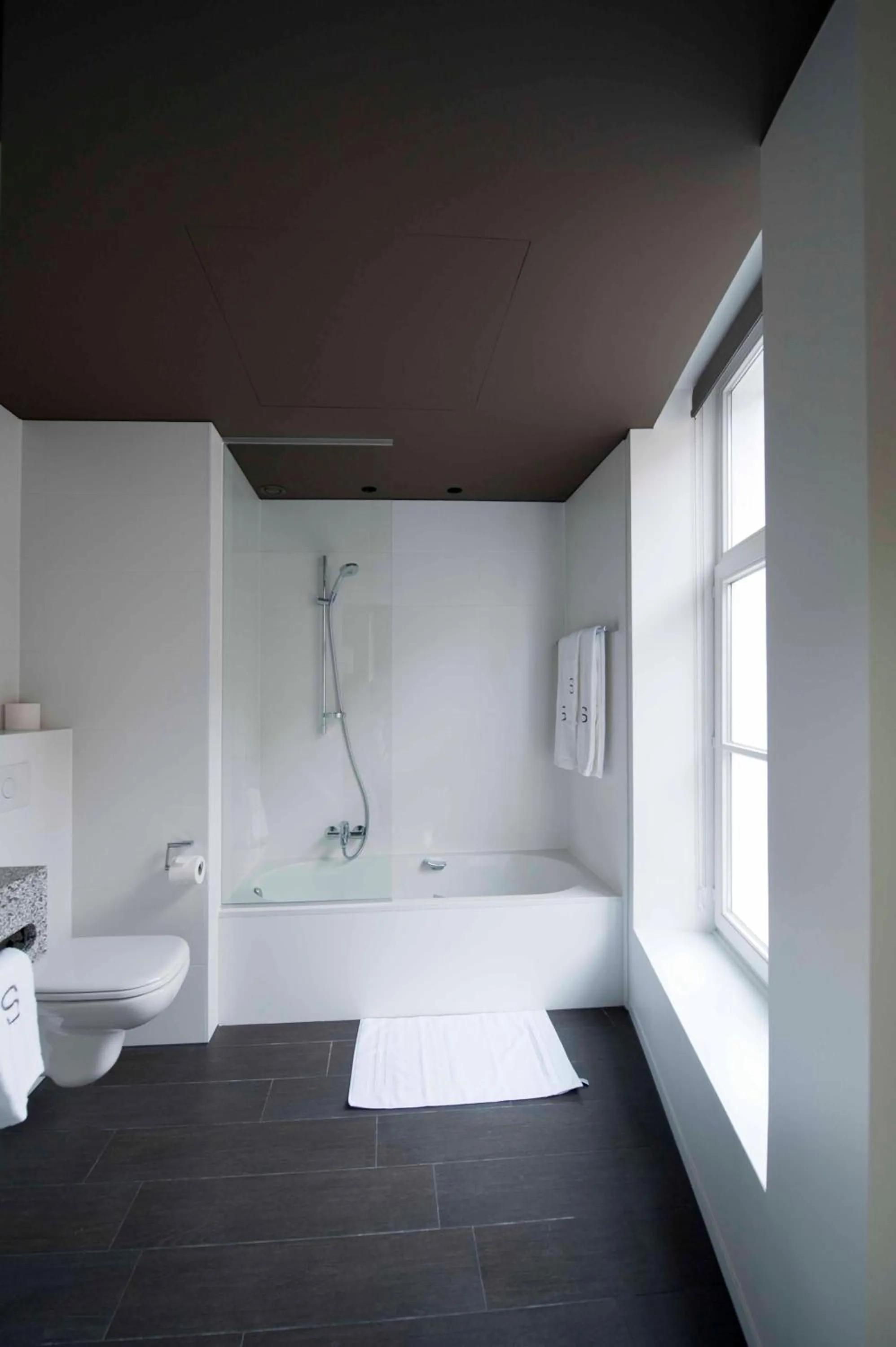 Bathroom in Square Hotel