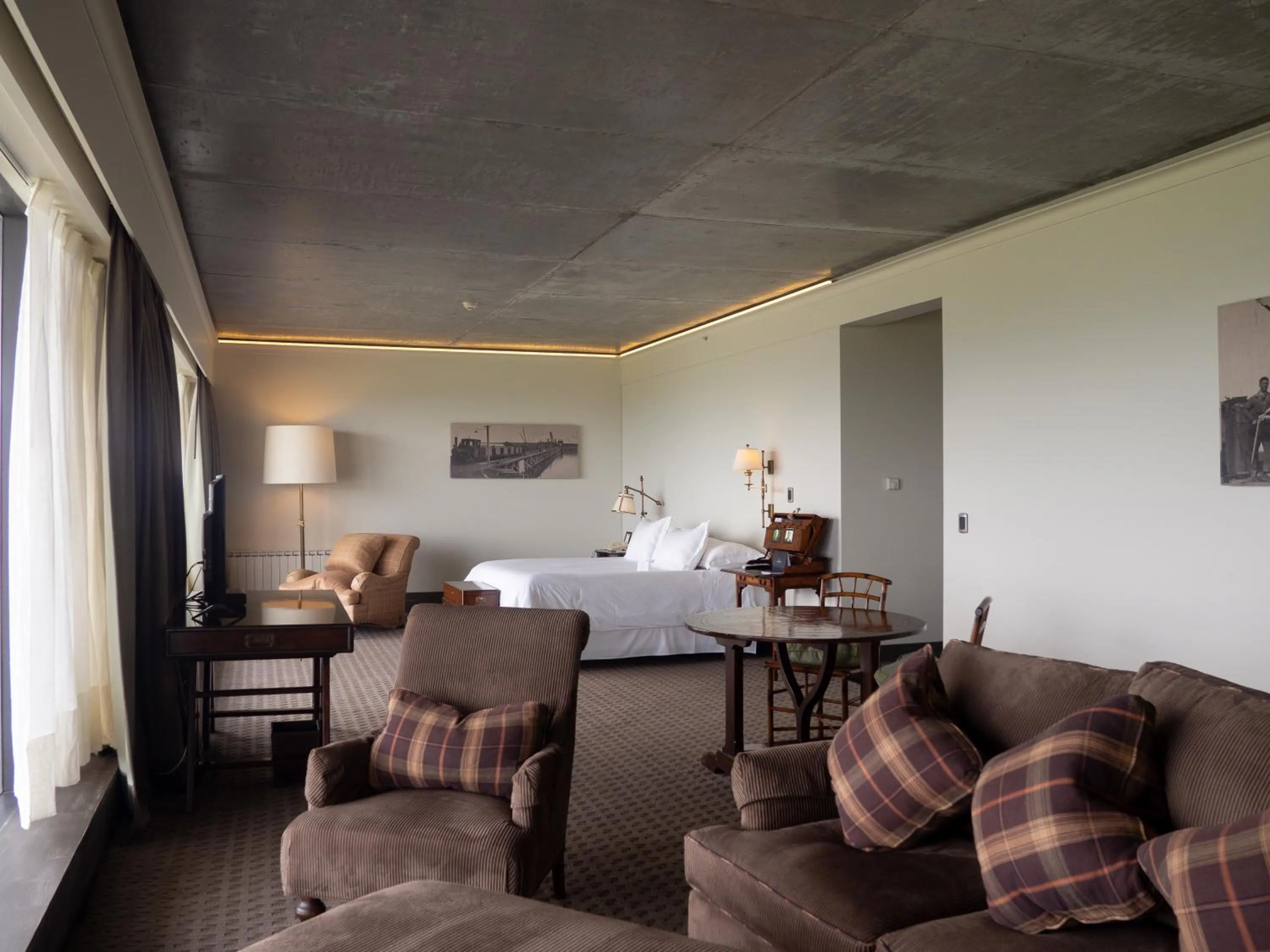 Photo of the whole room, Bed in The Singular Patagonia Hotel