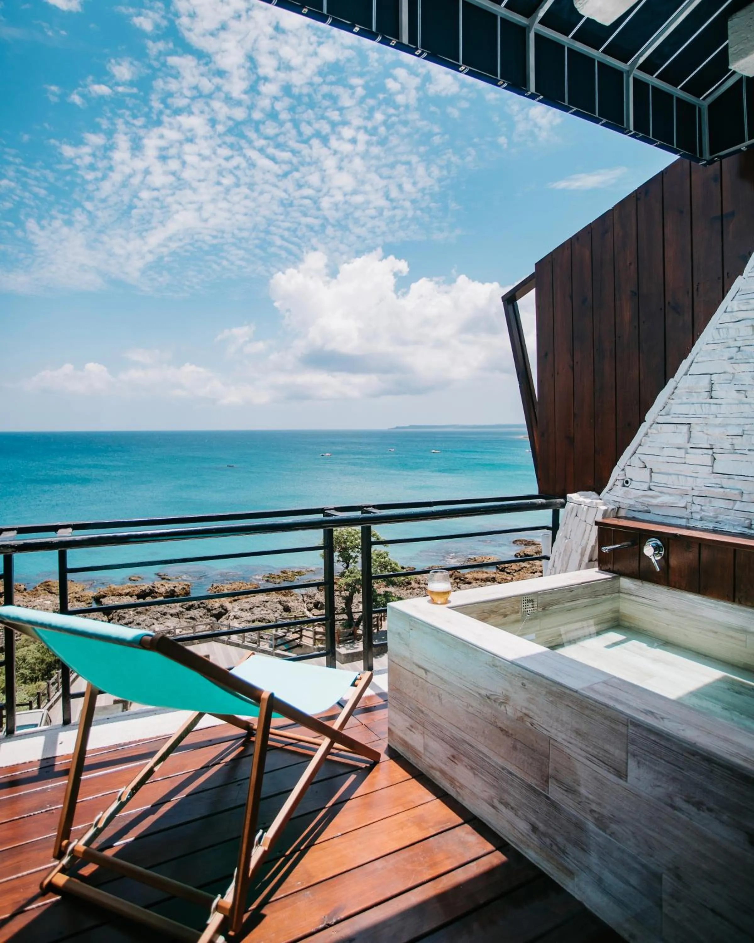 Balcony/Terrace in Chuanfanrock Haku Beach Days Inn