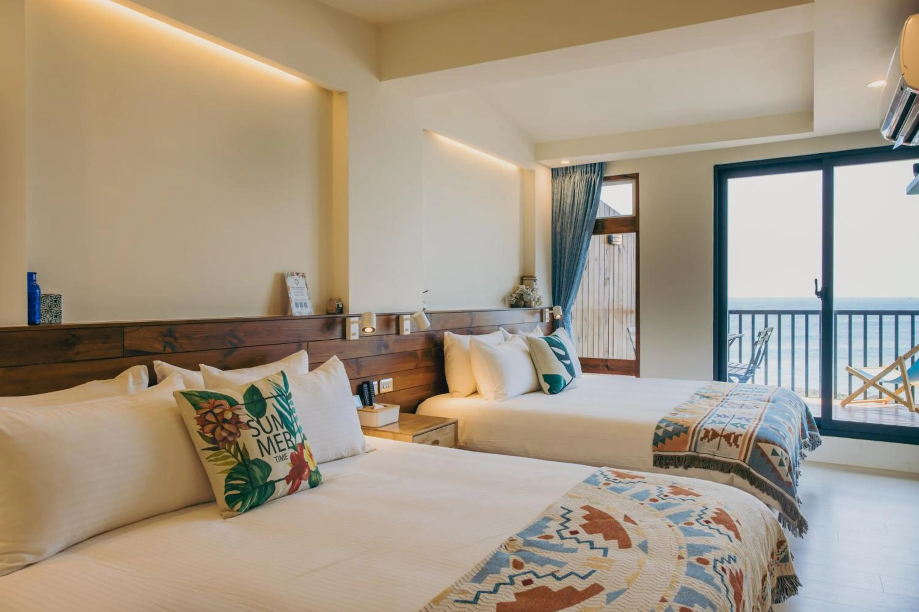 Bed in Chuanfanrock Haku Beach Days Inn