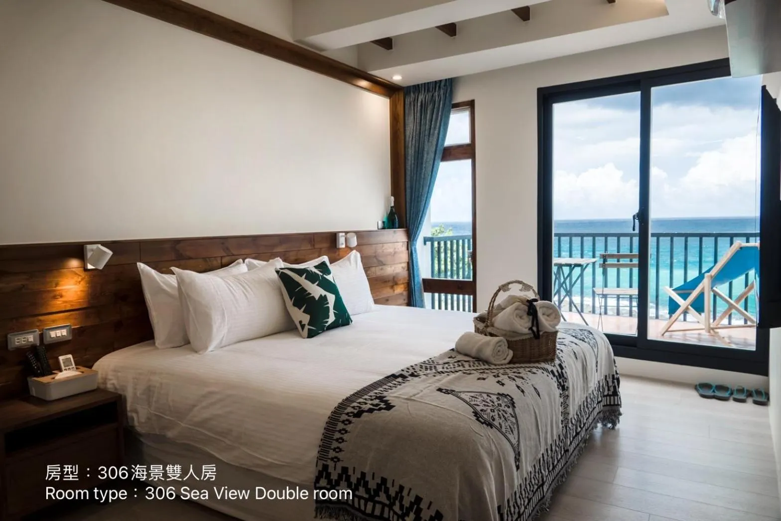Photo of the whole room, Bed in Chuanfanrock Haku Beach Days Inn