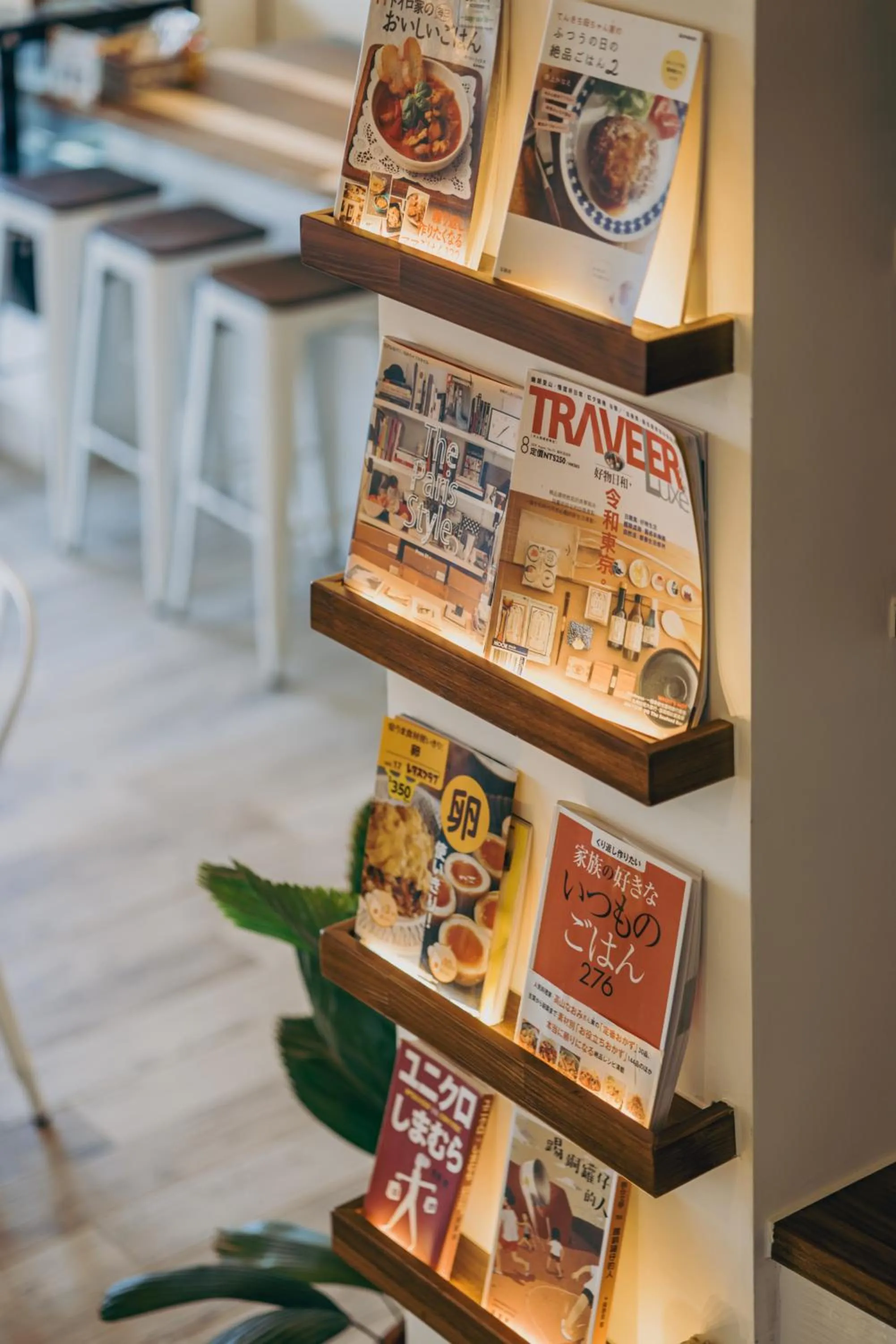 Restaurant/places to eat in Chuanfanrock Haku Beach Days Inn