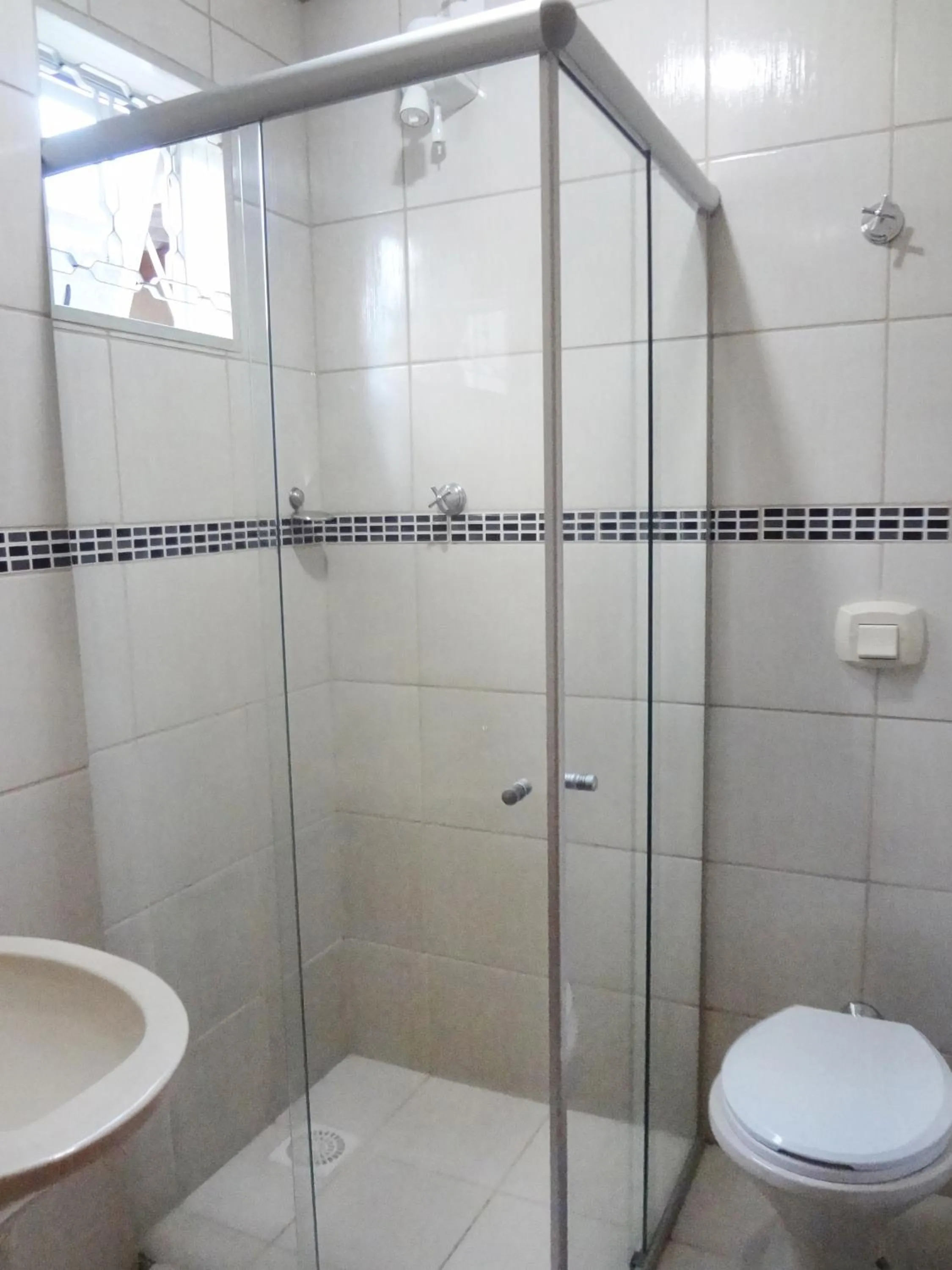 Bathroom in Pinheiros Hotel