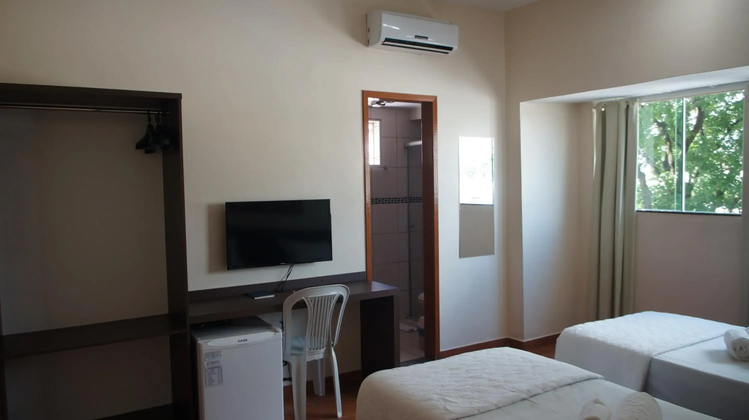 Double or Twin Room with Air Conditioning - single occupancy in Pinheiros Hotel Double or Twin Room with Air Conditioning - single occupancy in Pinheiros Hotel