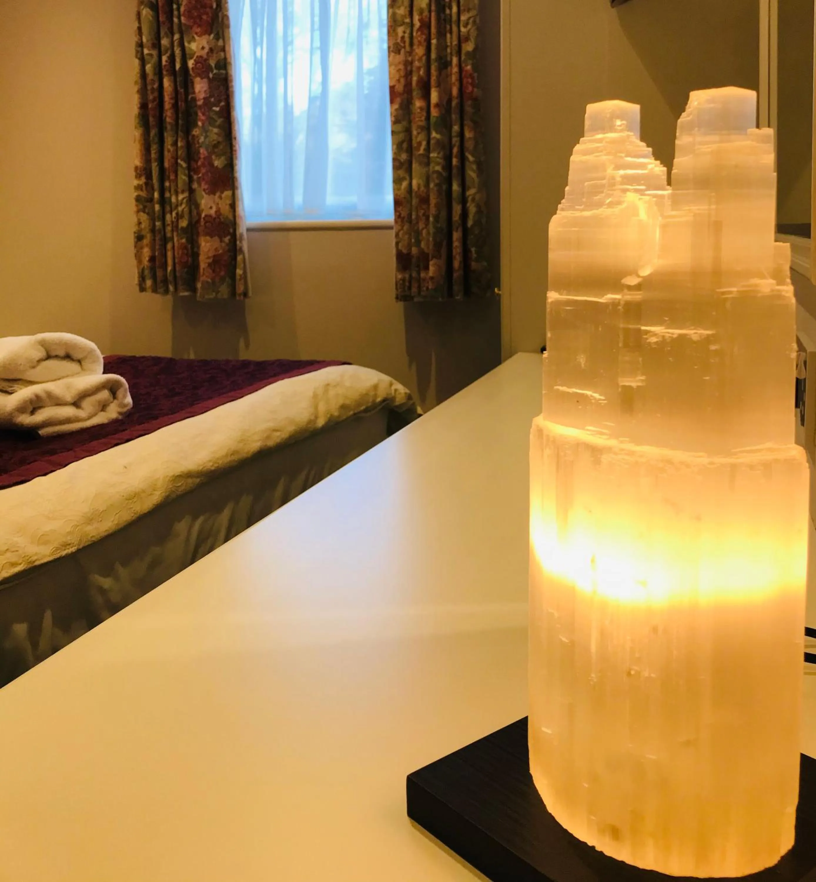 Decorative detail, Bed in Marlborough House - Guest House