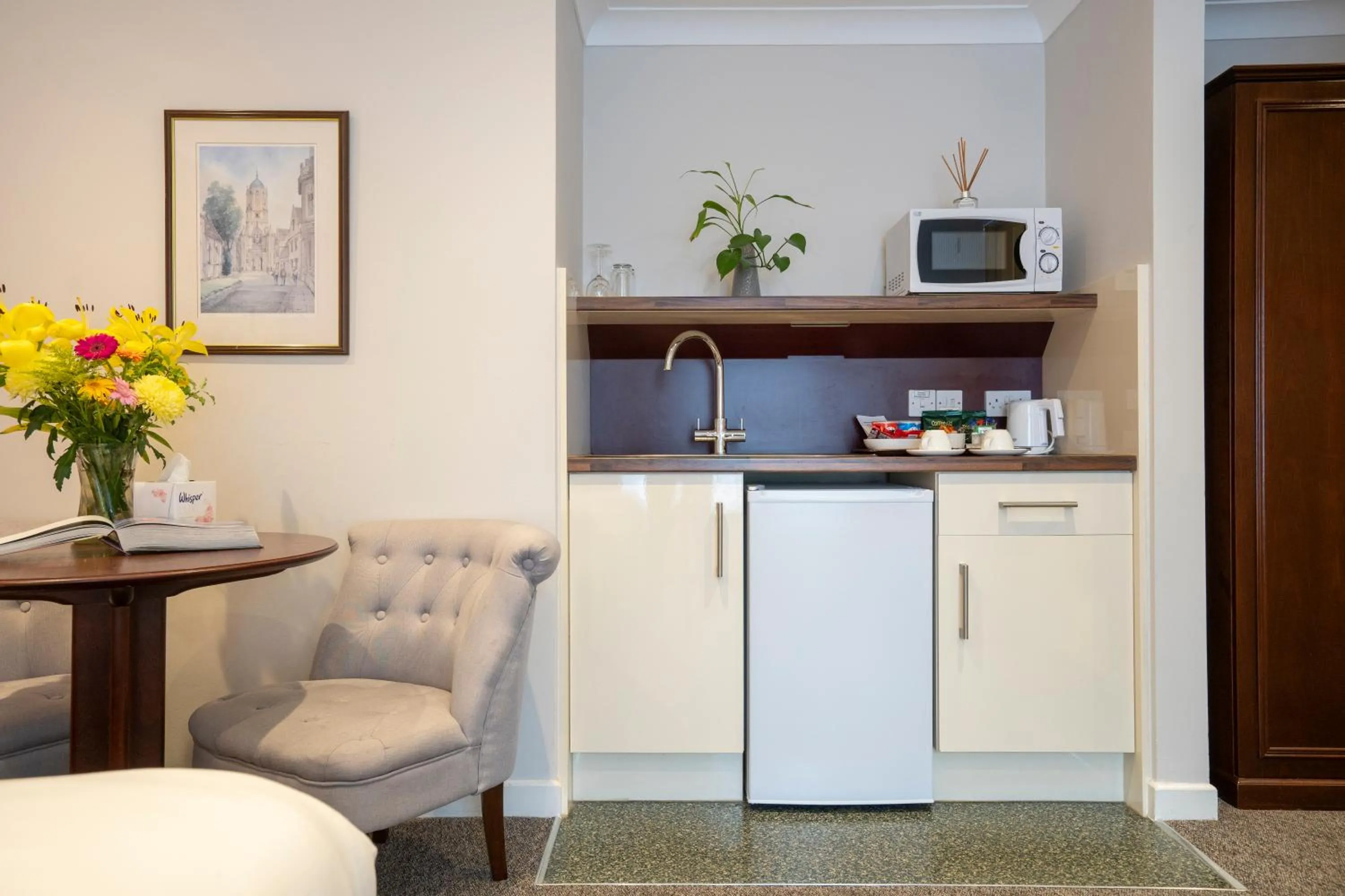 Coffee/tea facilities in Marlborough House - Guest House