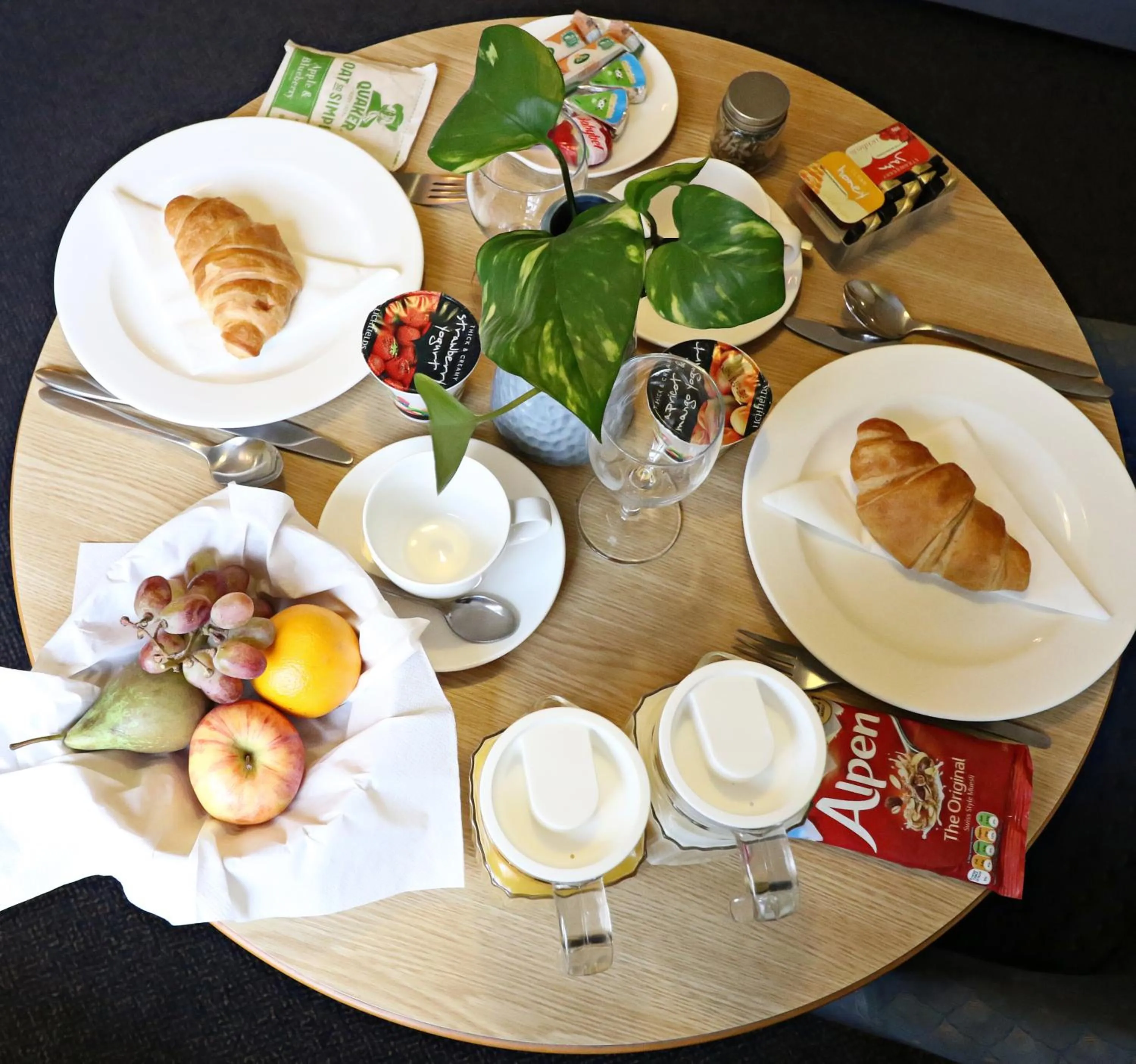 Continental breakfast in Marlborough House - Guest House