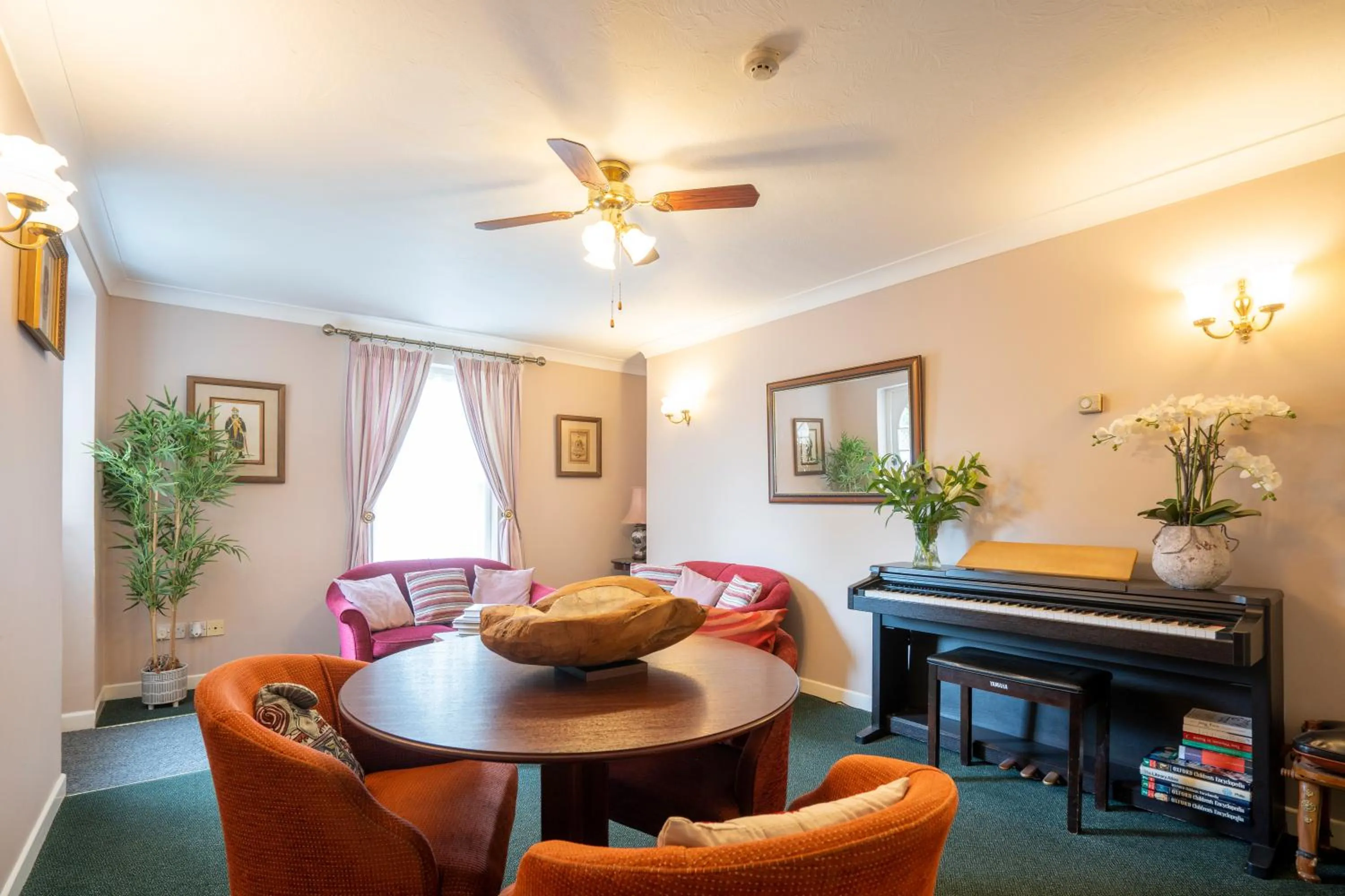 Seating area in Marlborough House - Guest House