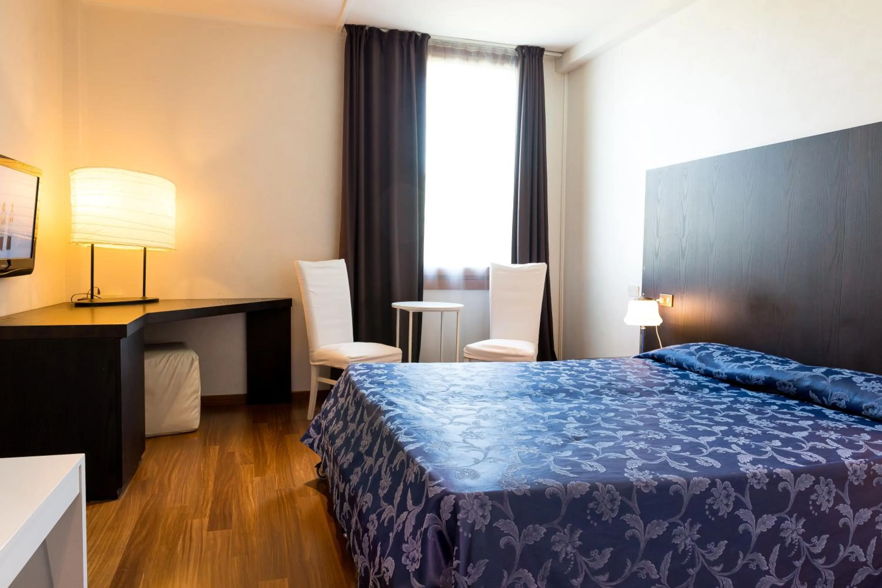 Other, Bed in Hotel Posta 77