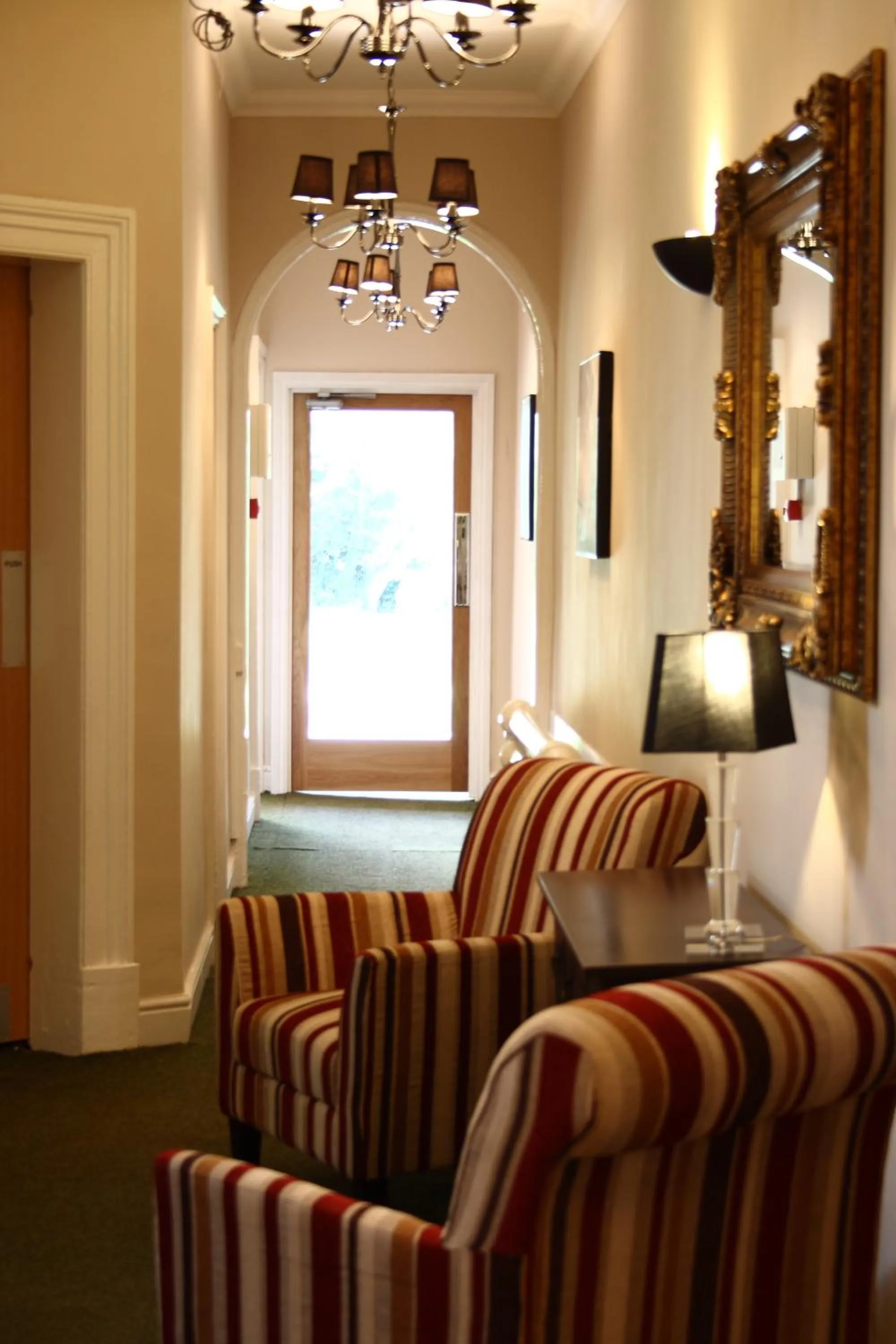 Lobby or reception, Bed in Old Rose and Crown Hotel Birmingham