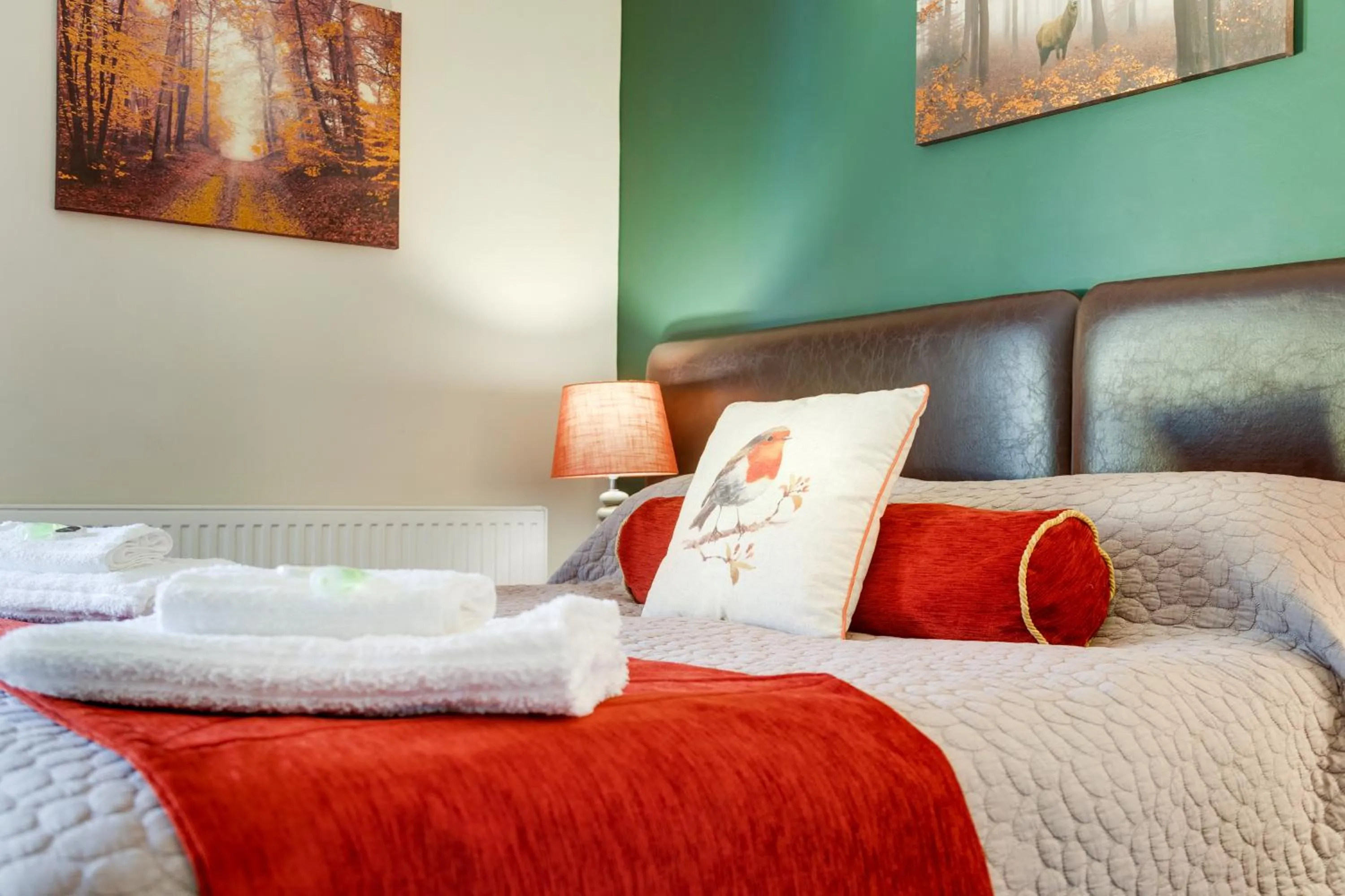 Bedroom, Bed in Old Rose and Crown Hotel Birmingham