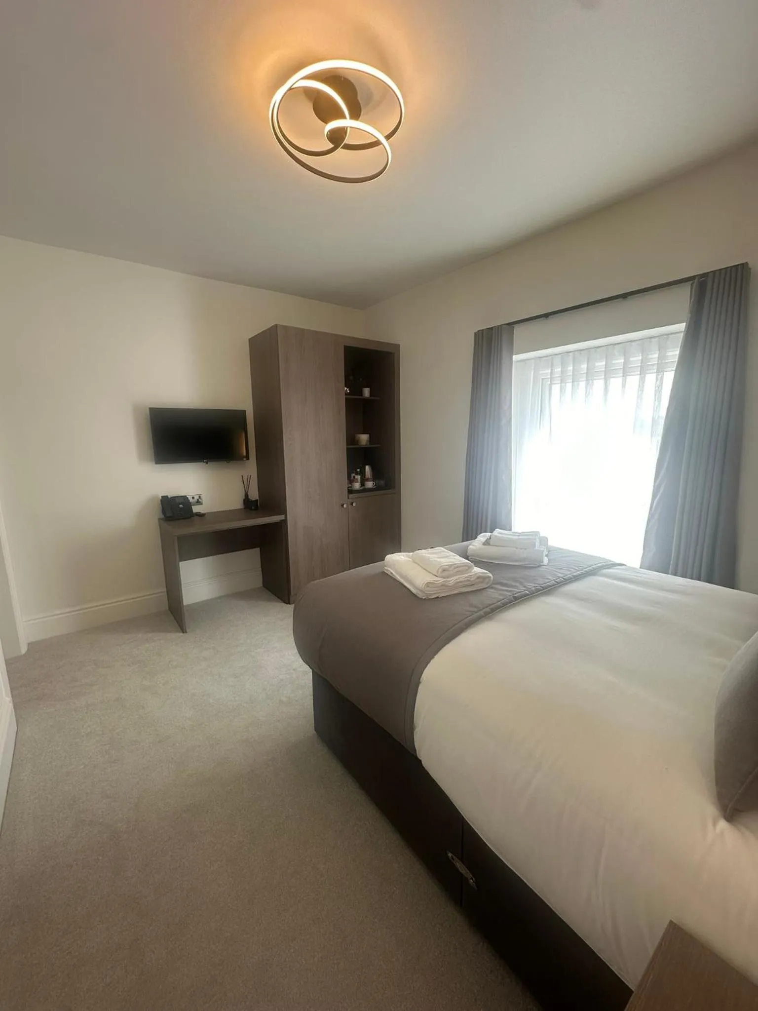 Bed in The Cae Mor Hotel