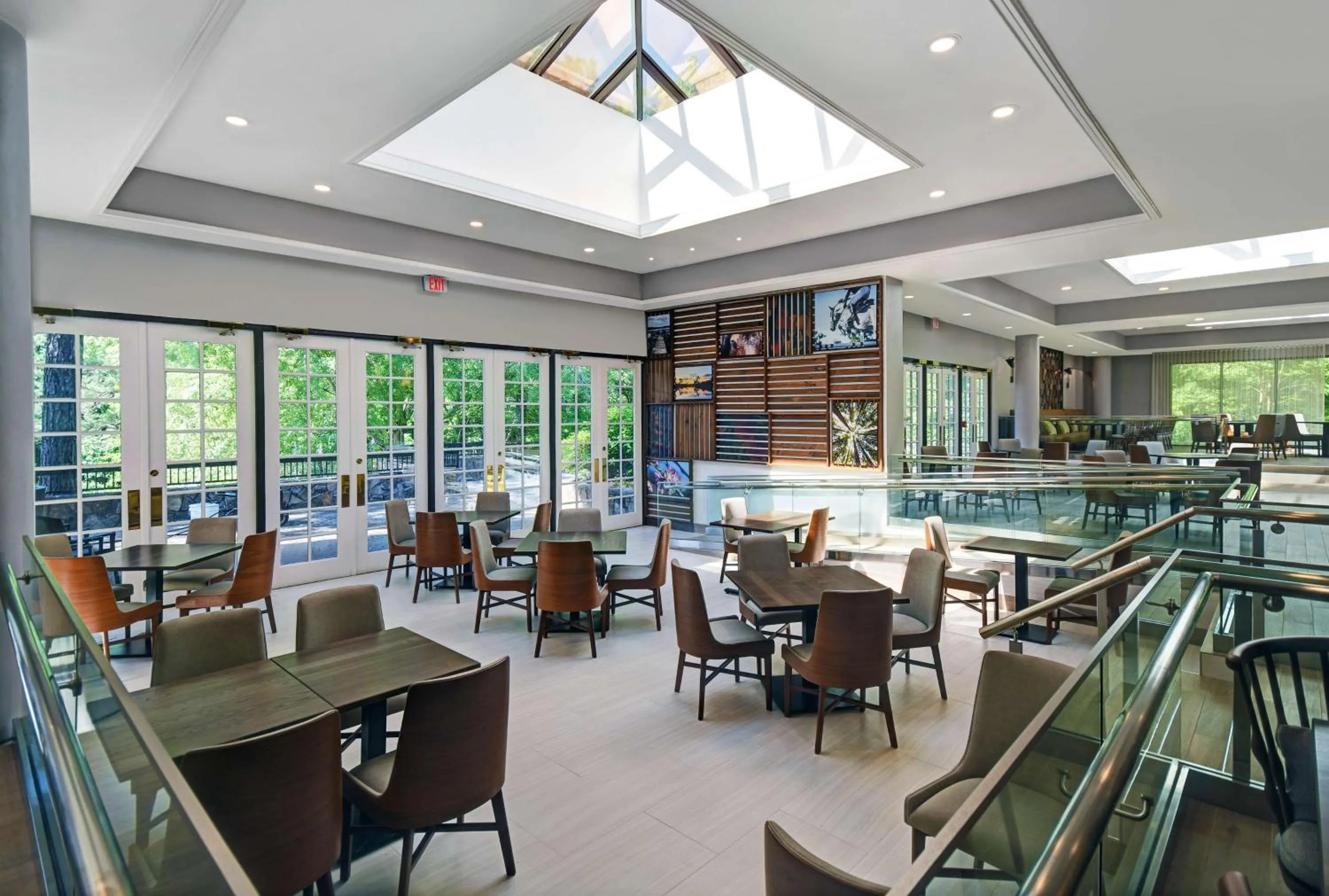 Restaurant/places to eat in Hilton Peachtree City Atlanta Hotel & Conference Center