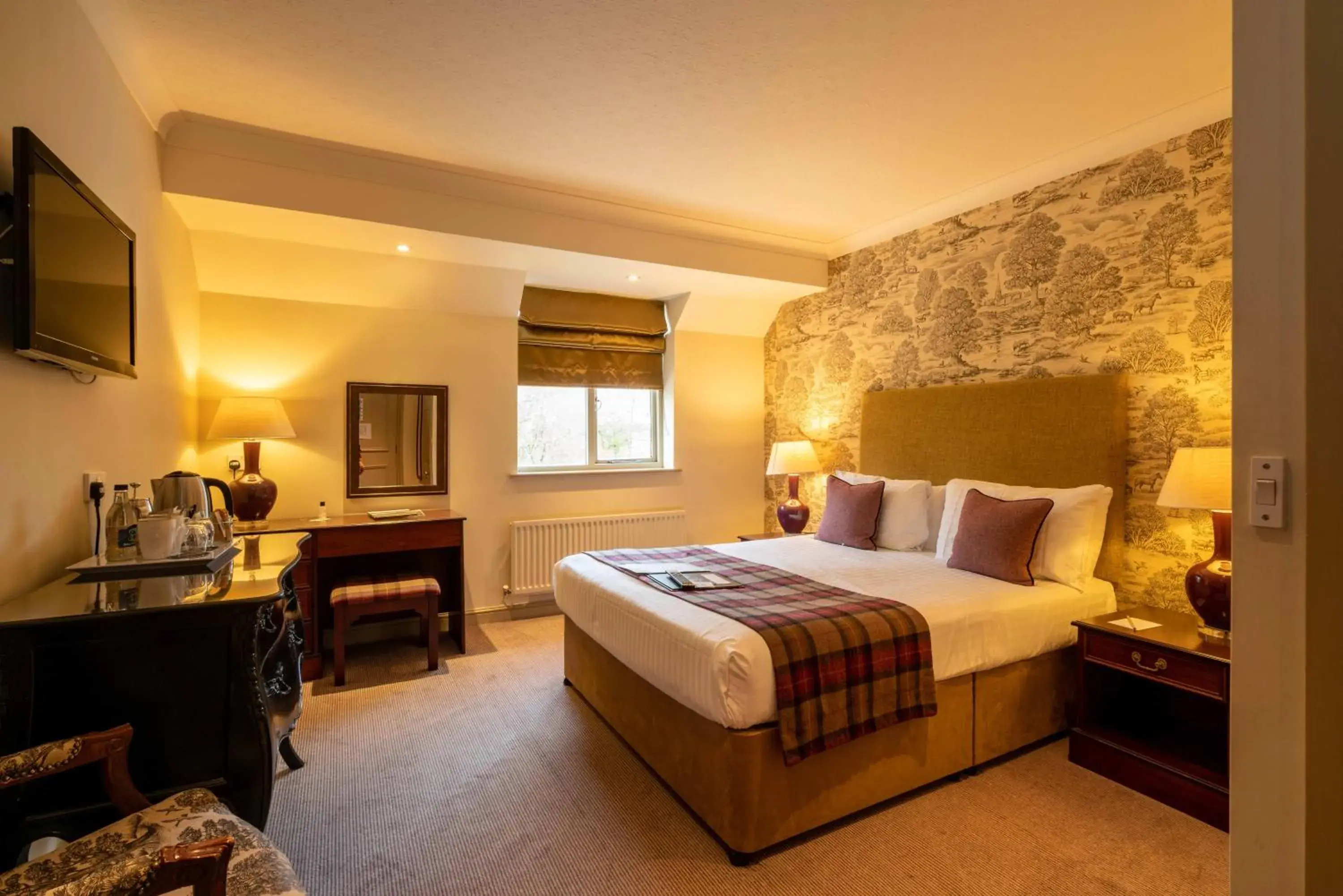 Double Ensuite in Hadley Bowling Green Inn Double Ensuite in Hadley Bowling Green Inn