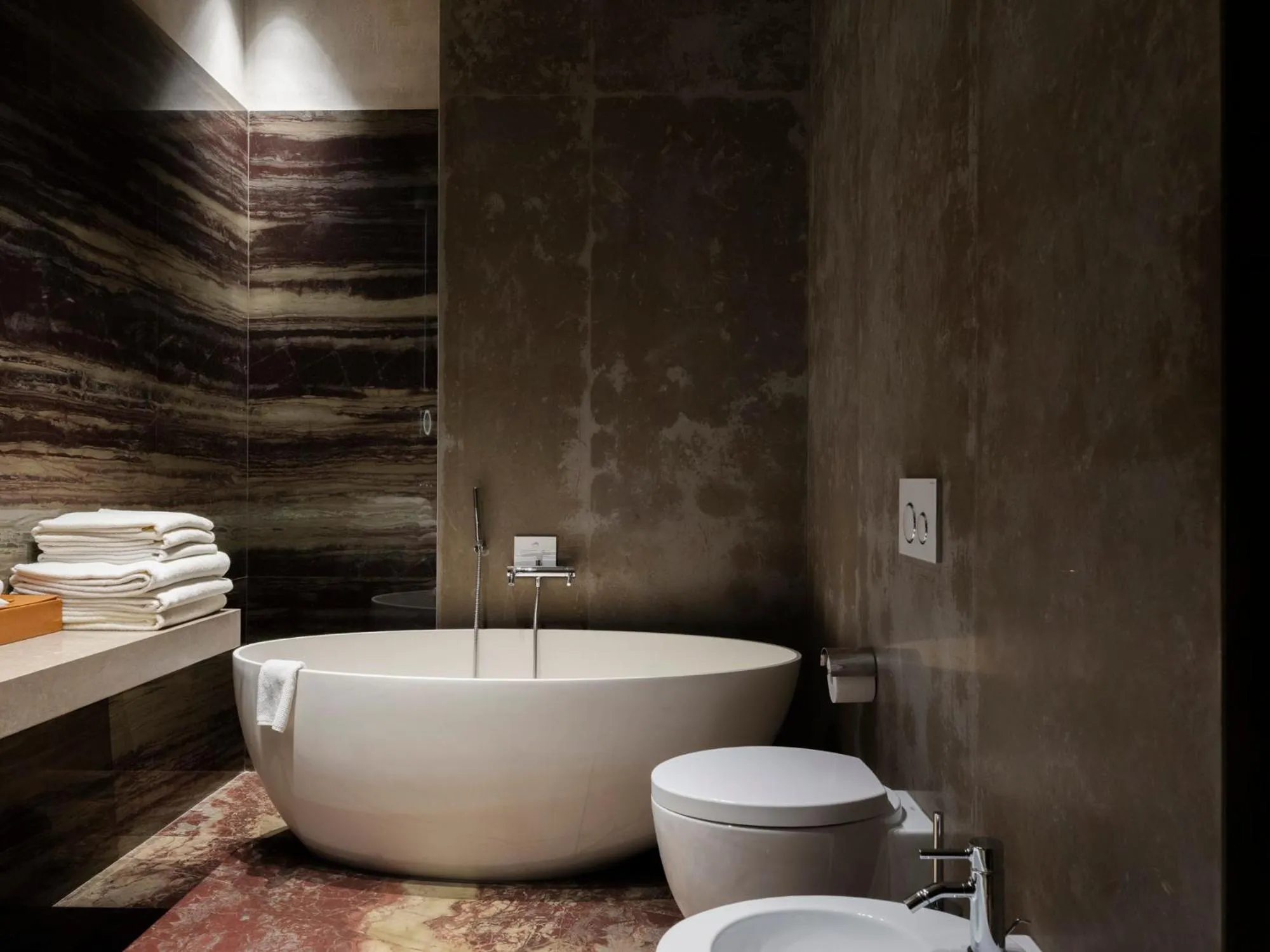 Bathroom in Hotel Warszawa