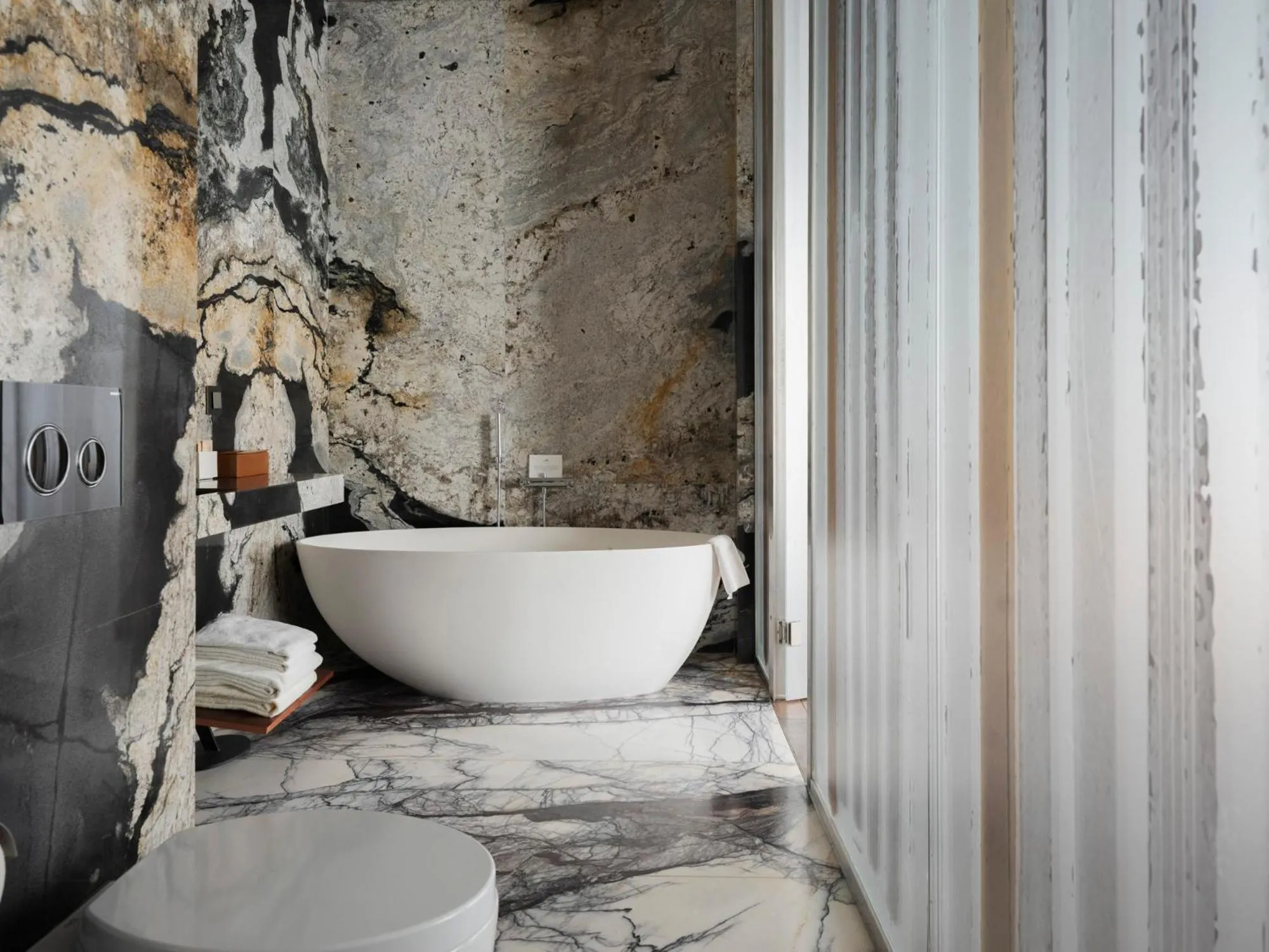 Bathroom in Hotel Warszawa