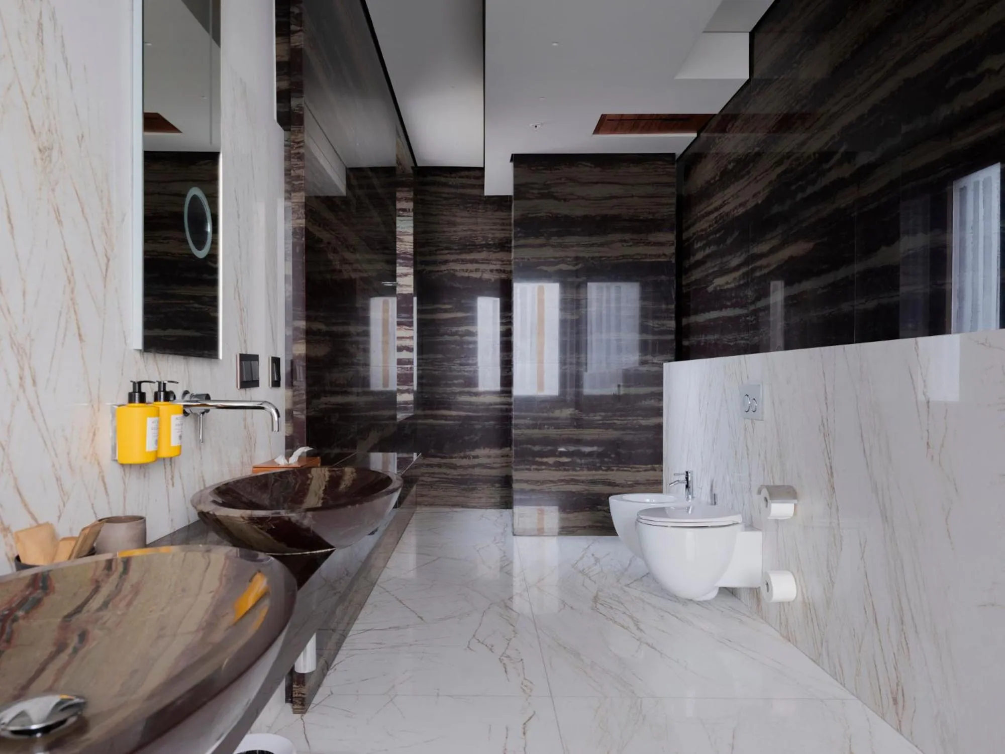 Shower in Hotel Warszawa