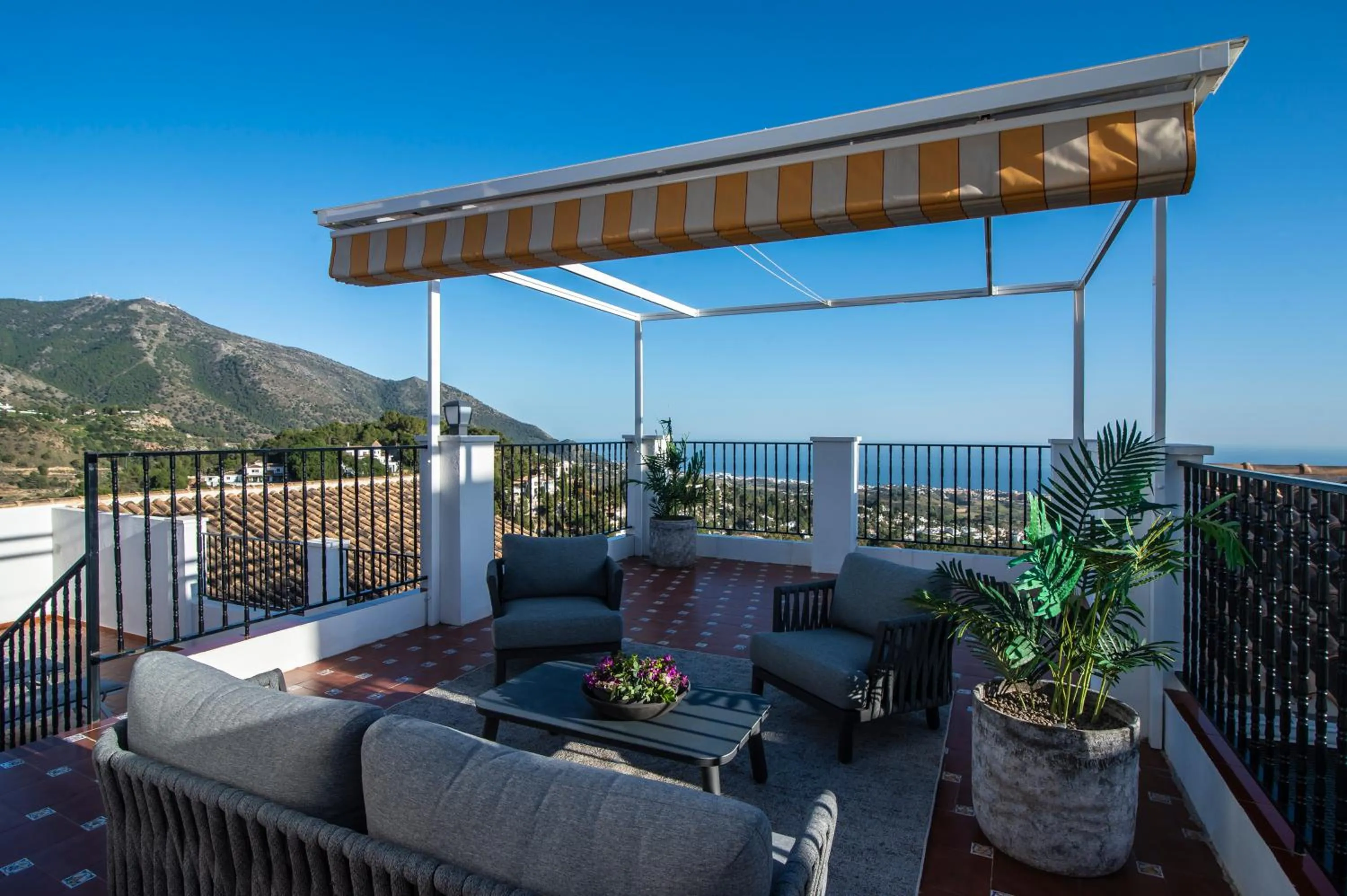 Day in Macdonald La Ermita Resort