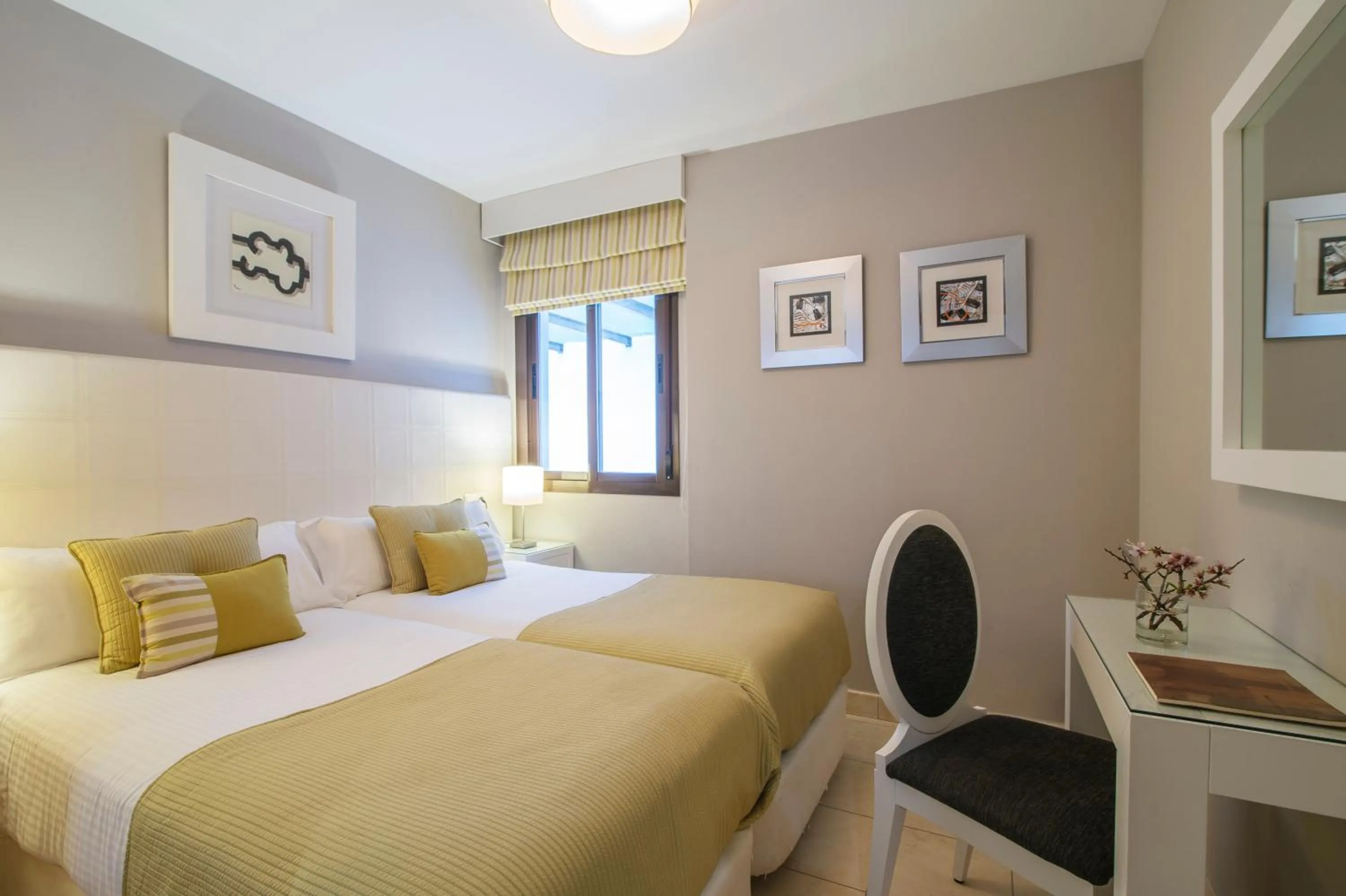 Bed in Macdonald La Ermita Resort