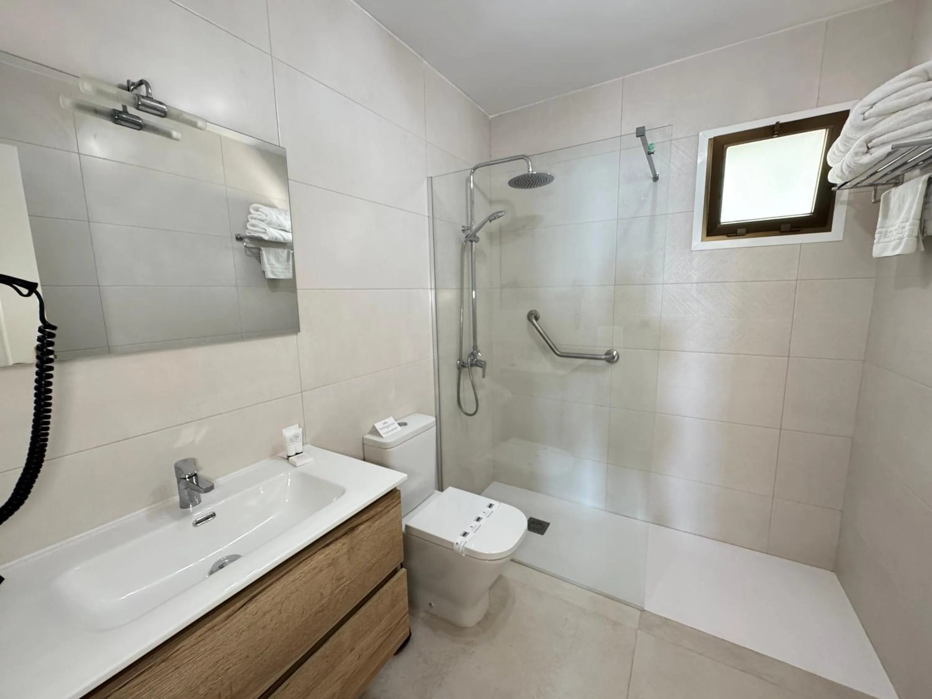 Bathroom in Macdonald La Ermita Resort