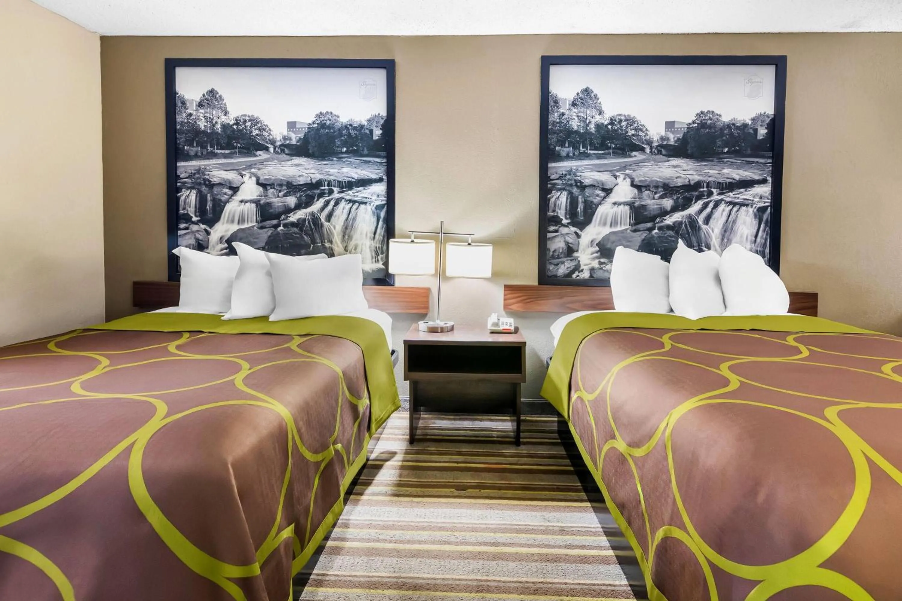 Bed in Super 8 by Wyndham Columbia