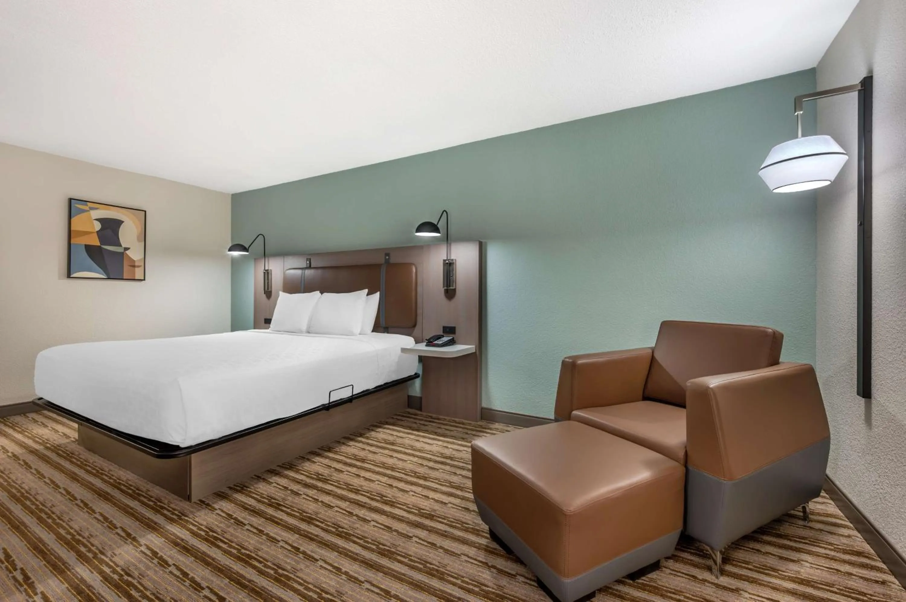 Bedroom, Bed in Best Western Plus Richmond Indiana I-70