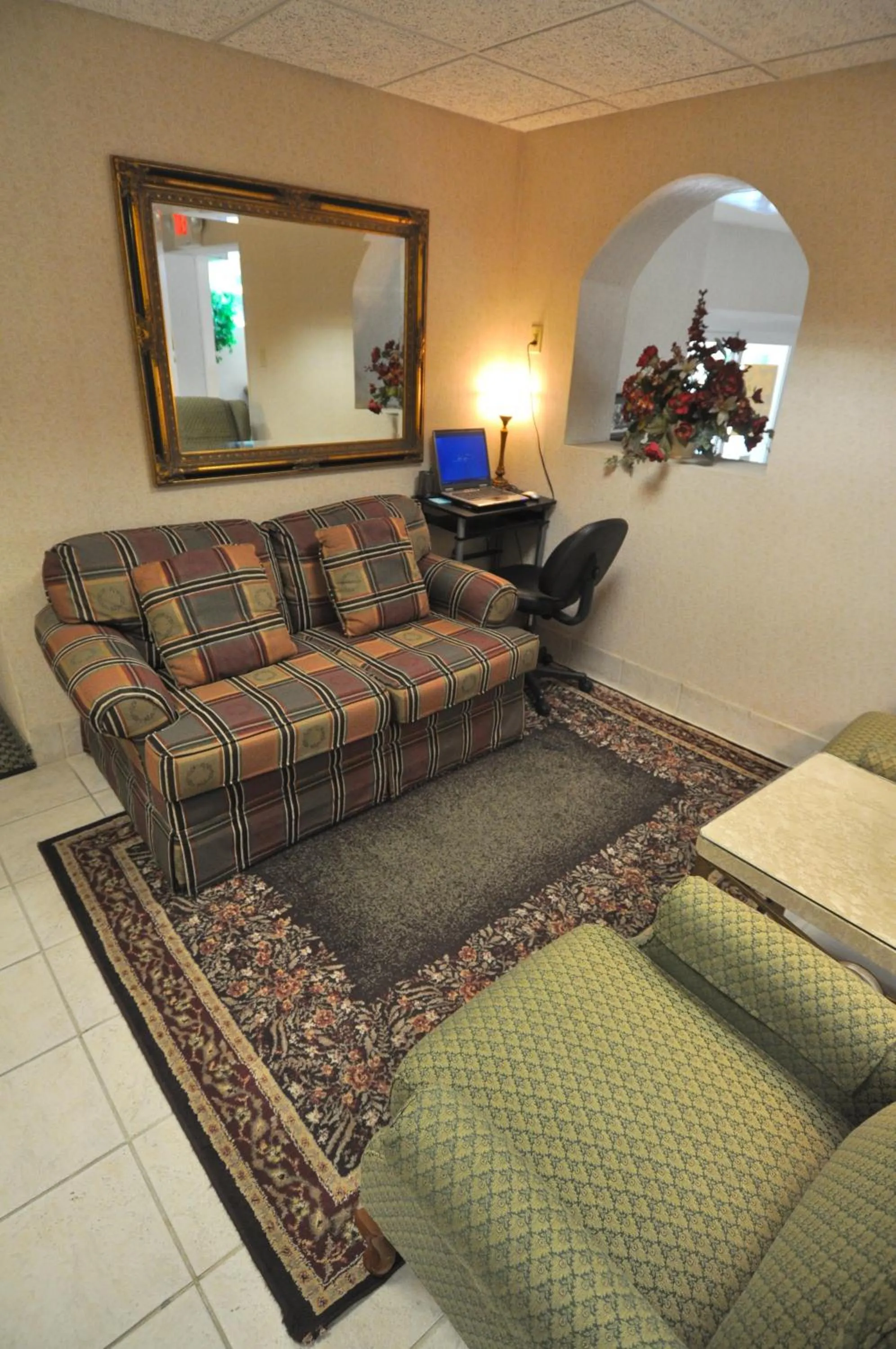 Lobby or reception in Hillside Inn