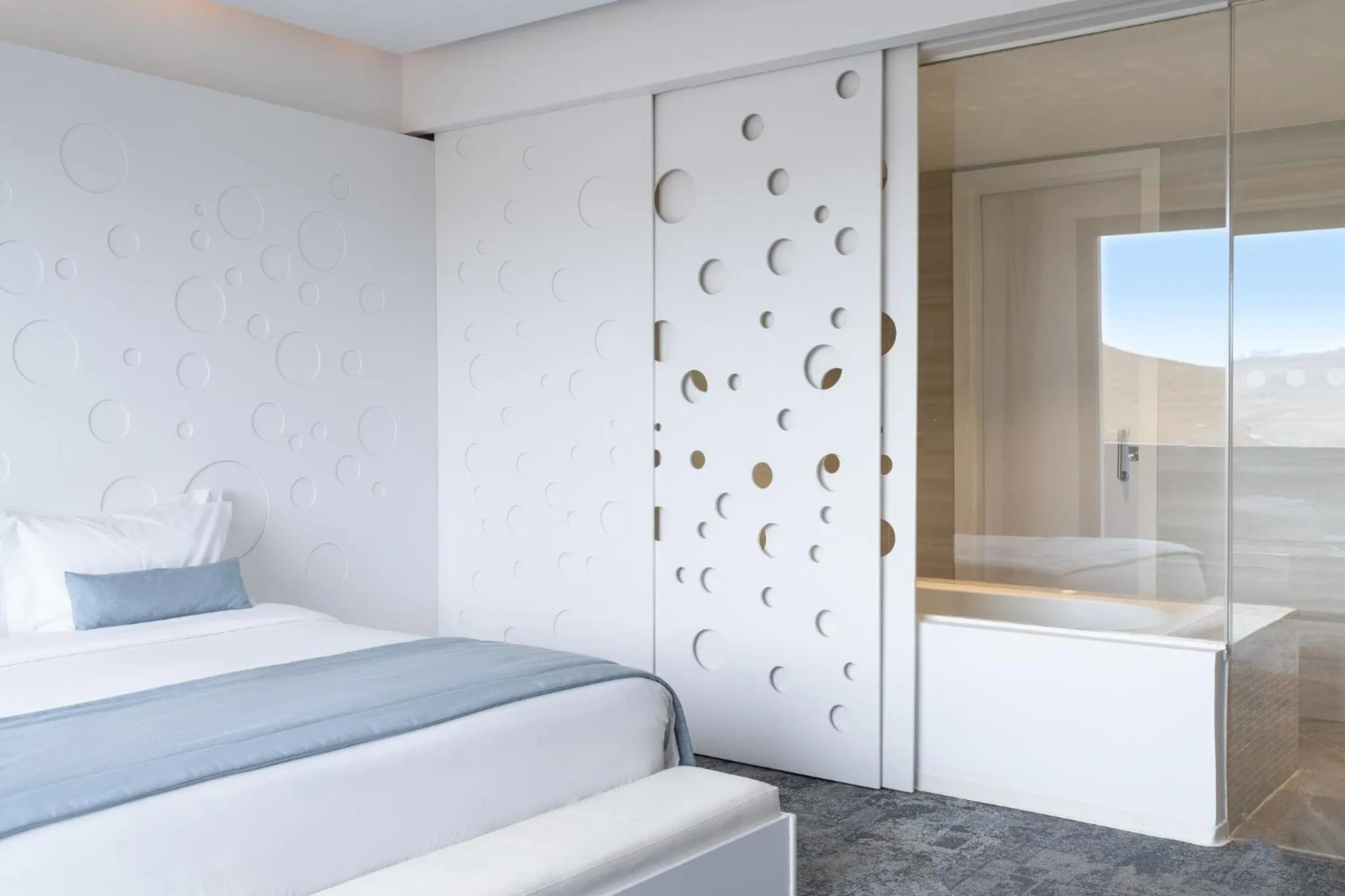 Bed in Vichy Thermalia Spa Hôtel