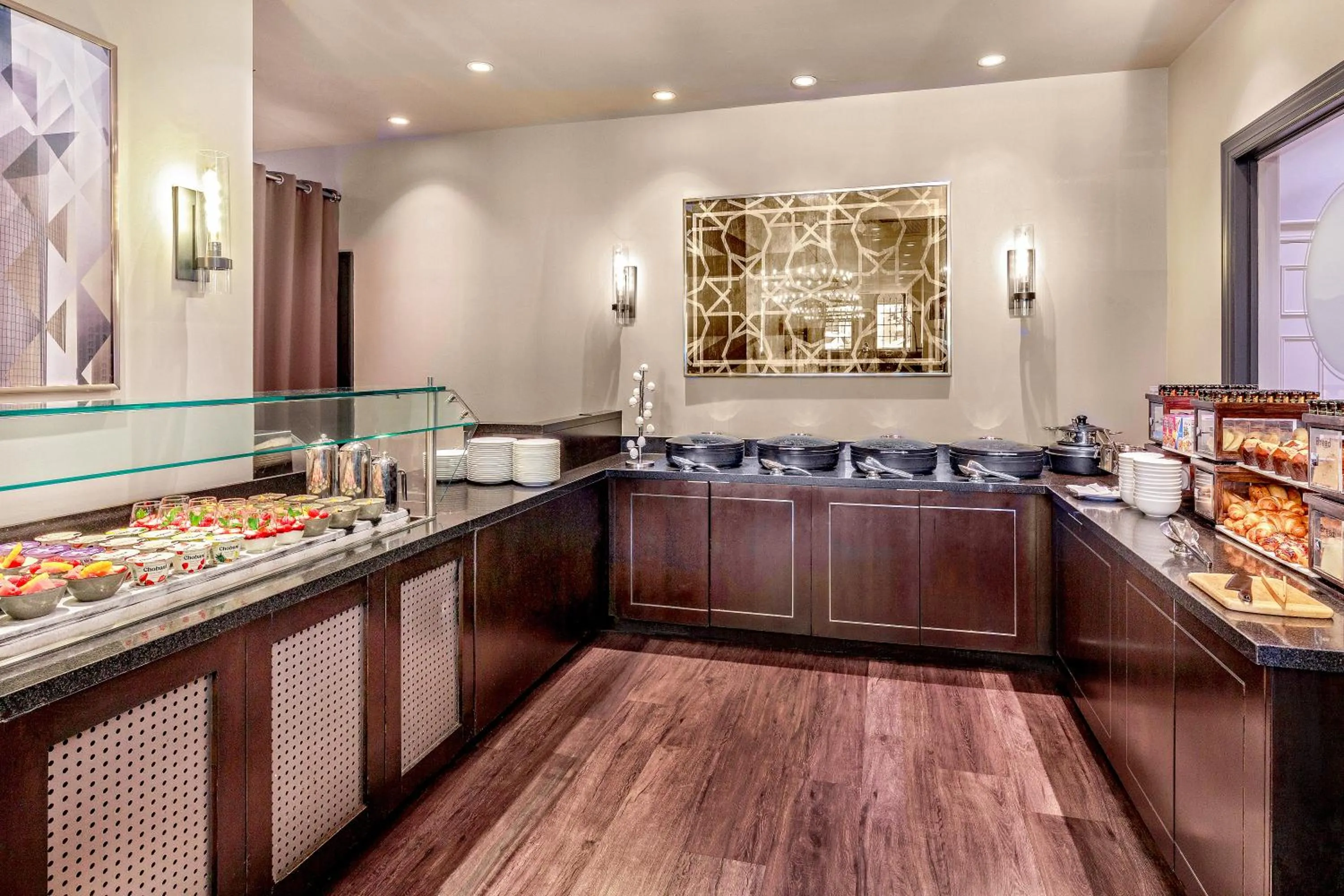 Breakfast in Sheraton Commander Hotel