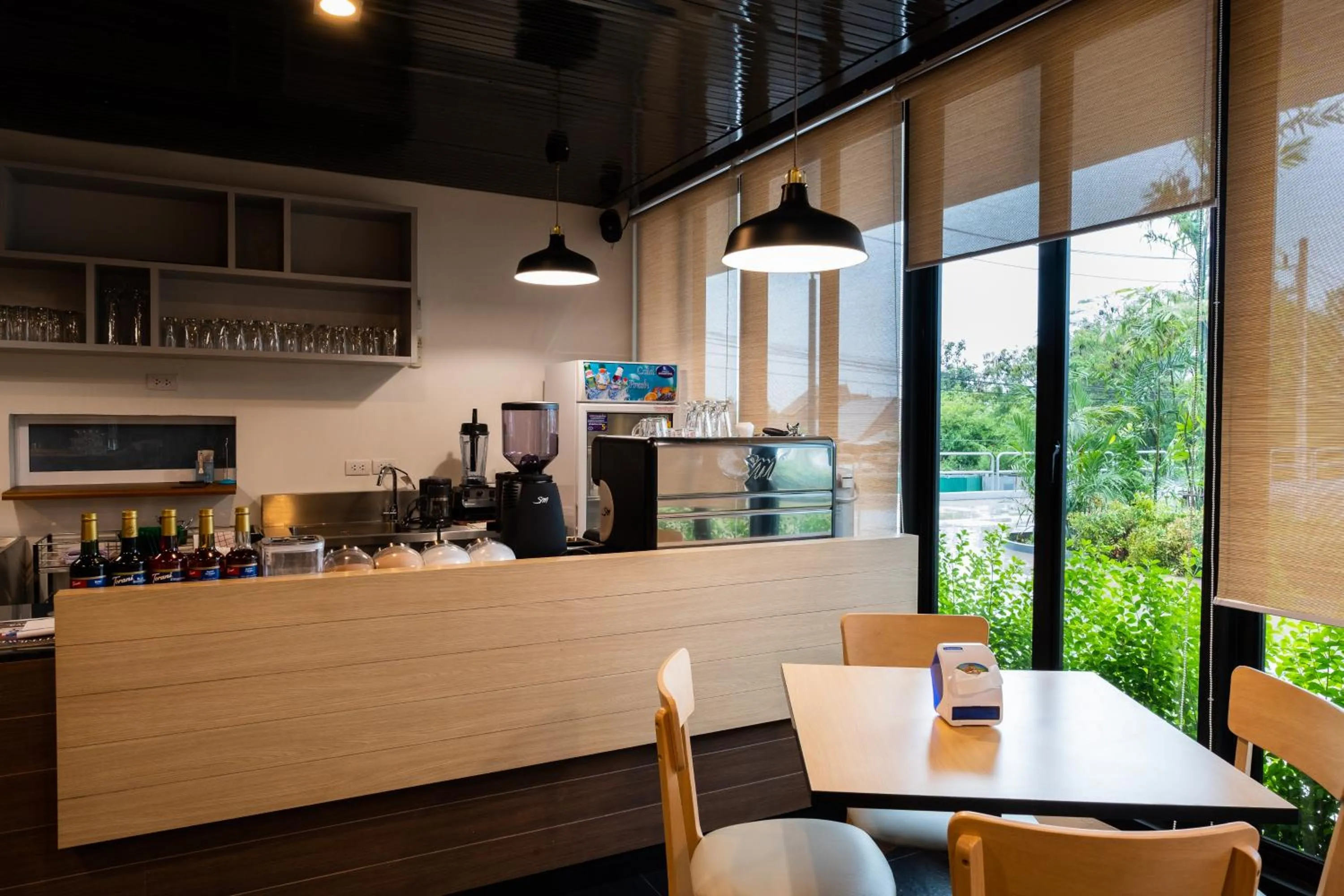 Restaurant/places to eat in S.22 Hotel Suratthani