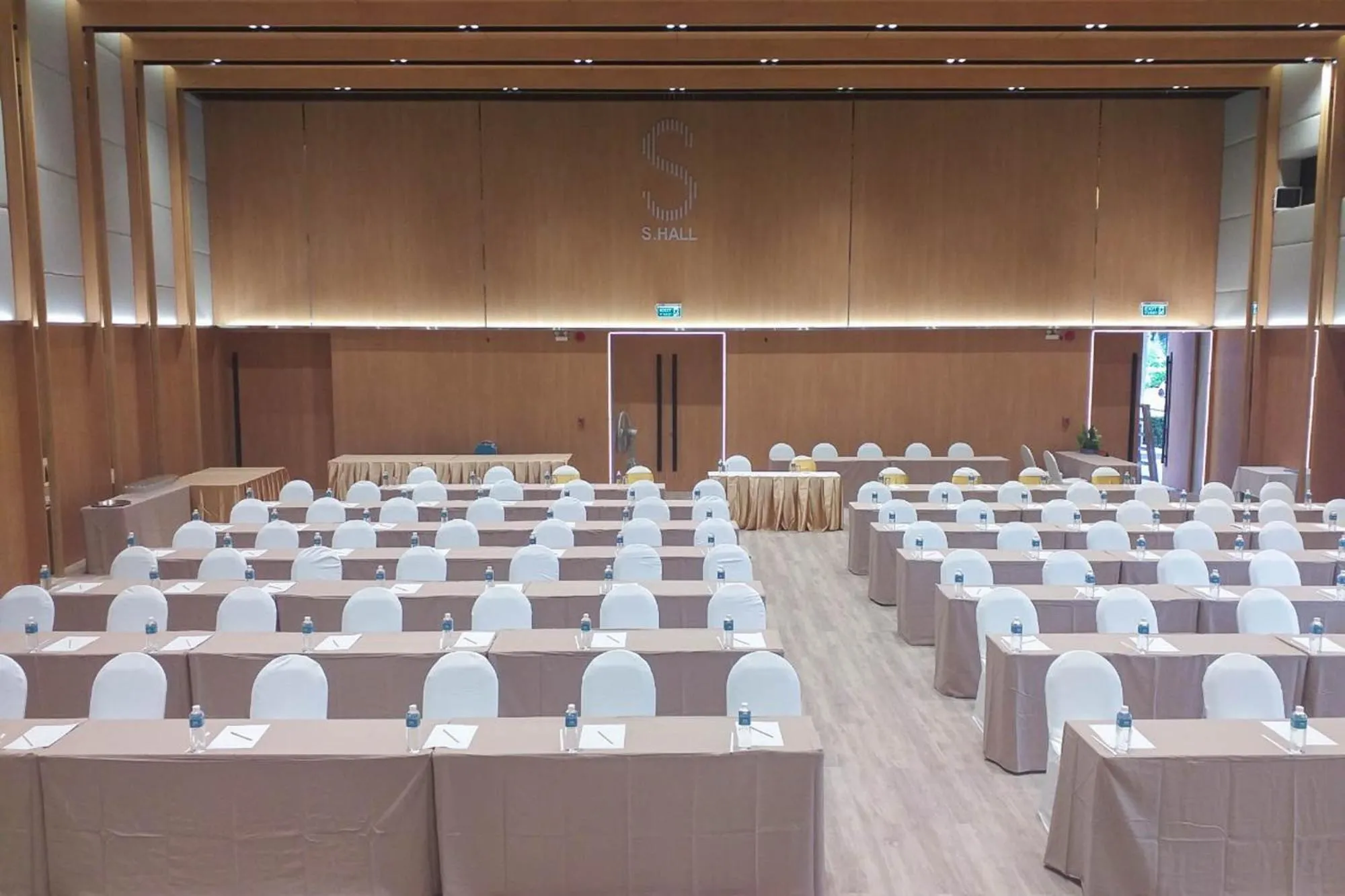 Property building in S.22 Hotel Suratthani