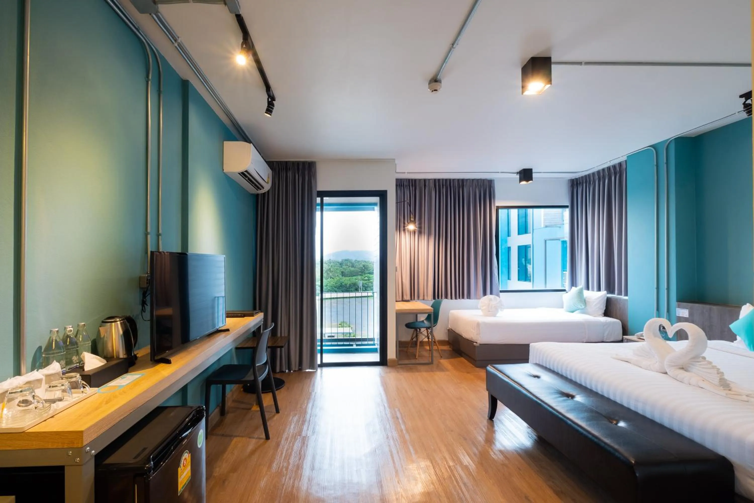 Photo of the whole room, Bed in S.22 Hotel Suratthani