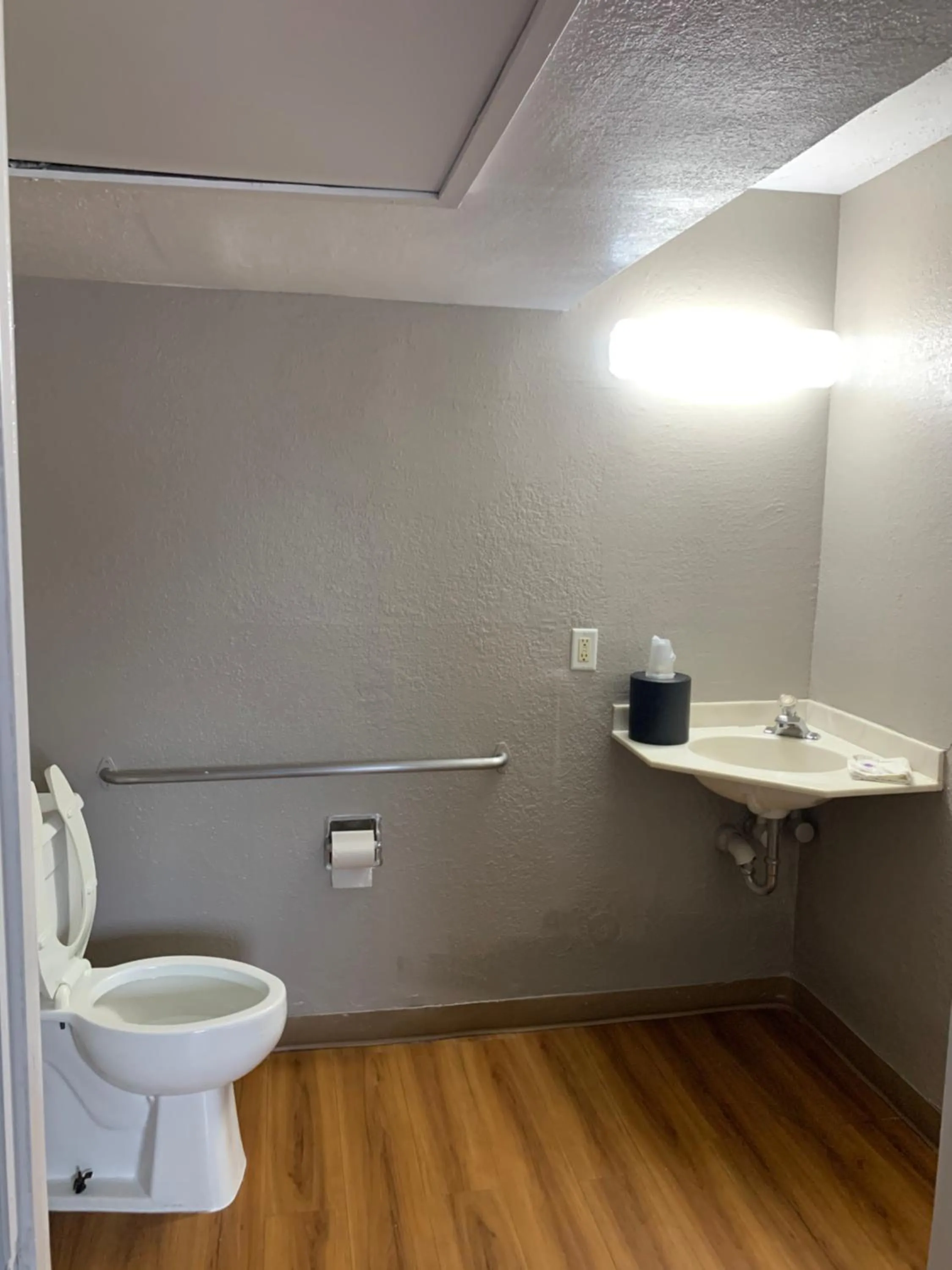 Toilet in Motel 6-Dayton, OH